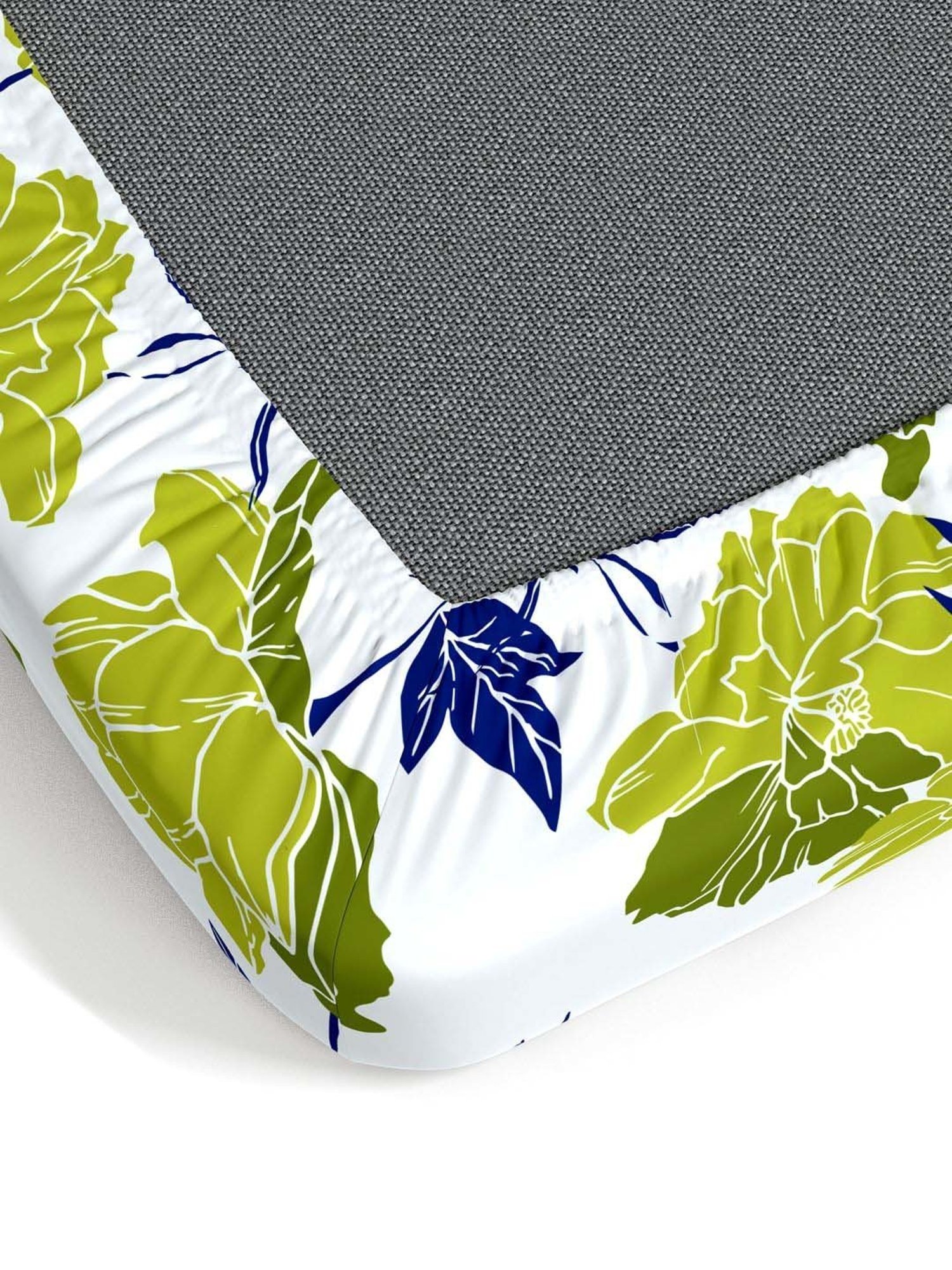 Dreamscape White & Green Cotton 140 TC King Bedsheet with 2 Pillow Covers