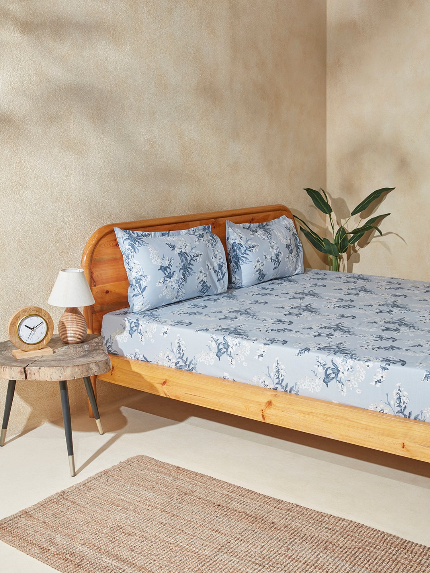 Westside Home Dusty Blue Floral King Bed Flat Sheet & Pillowcase Set