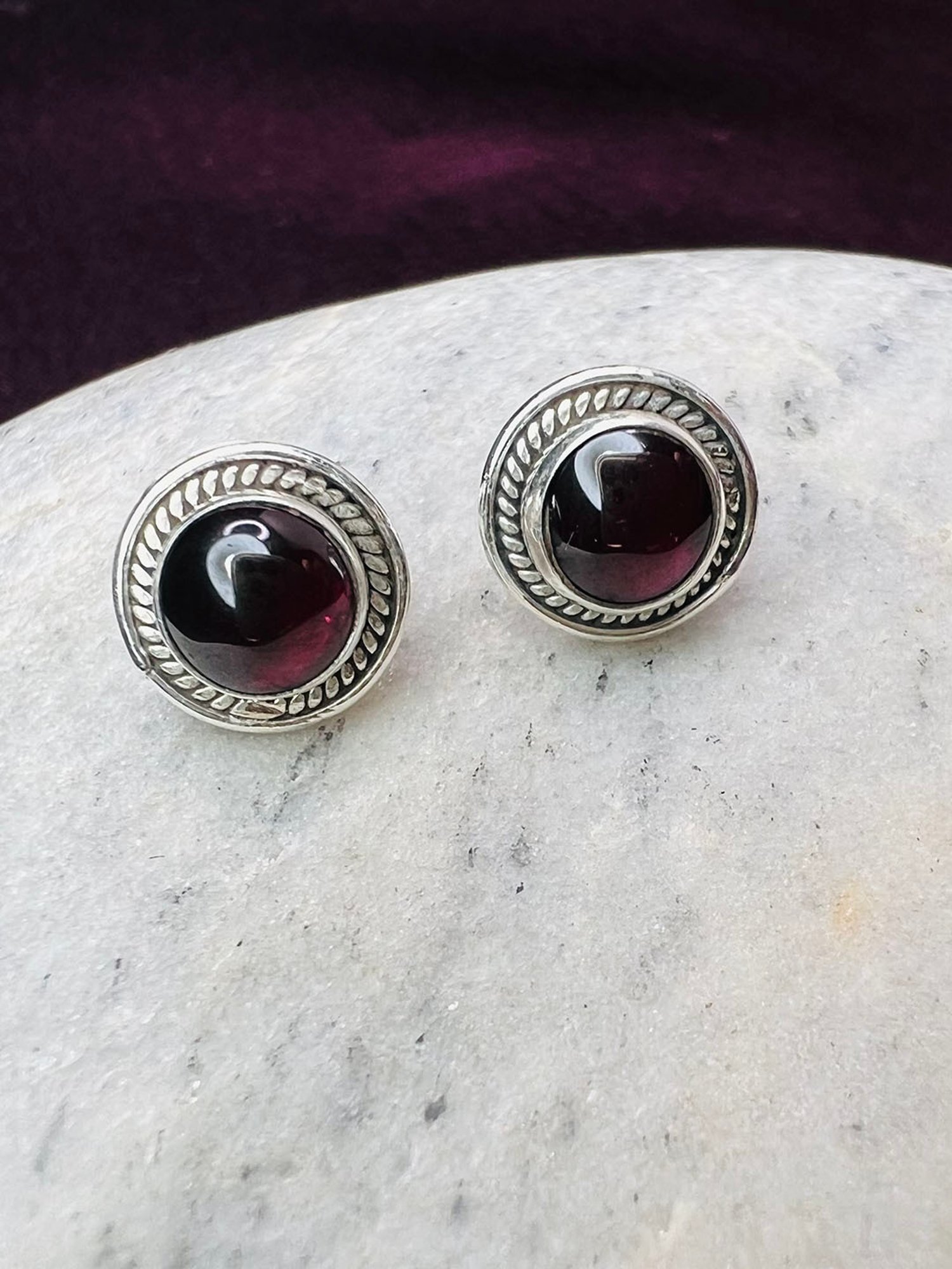 Arte Jewels 925 Sterling Silver Garnet Stone Round Stud Earrings for Women & Girls