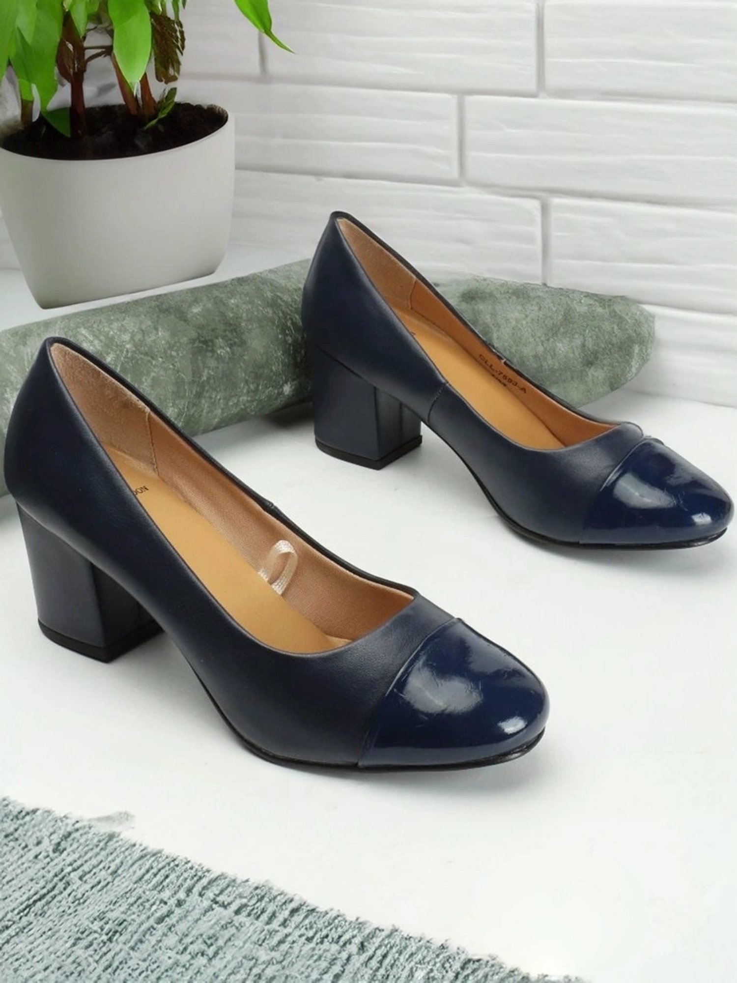 Carlton London Women's Navy Casual Pumps