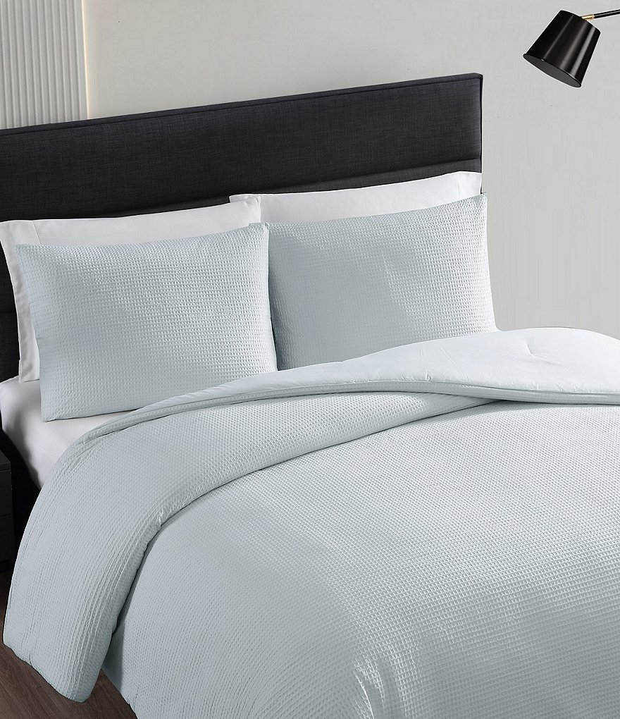 J. Queen New York Vera Bedding Collection