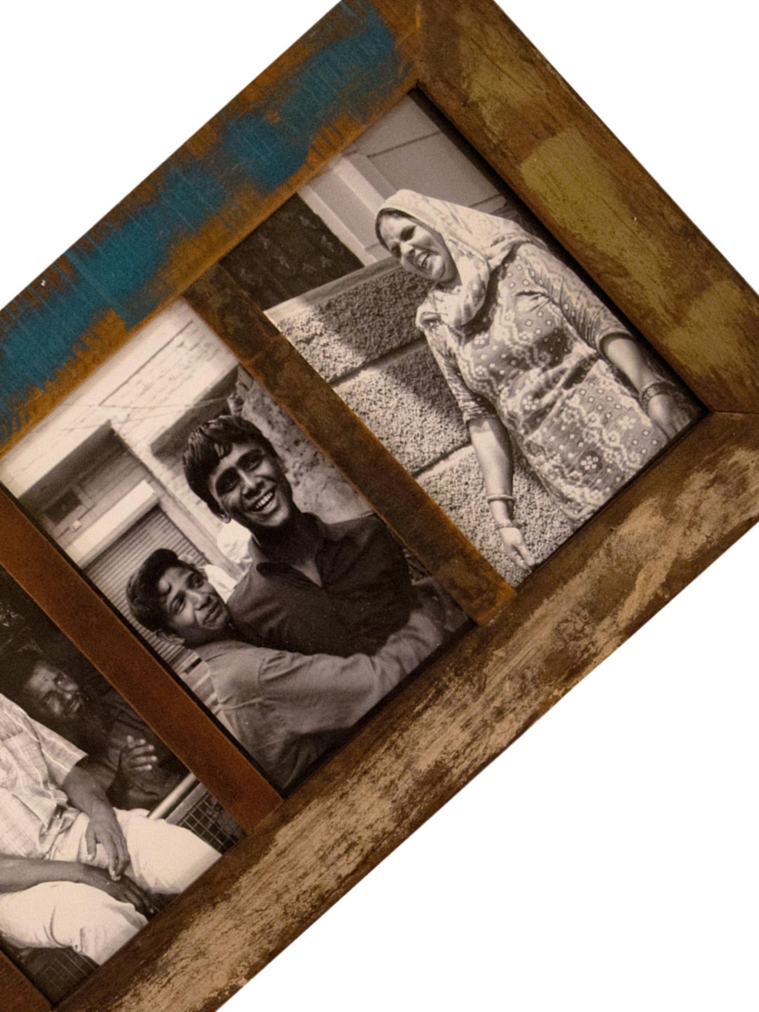 Ambi Vintage Wooden Photo Frame - 4 Photos - 30 X 14 Inches