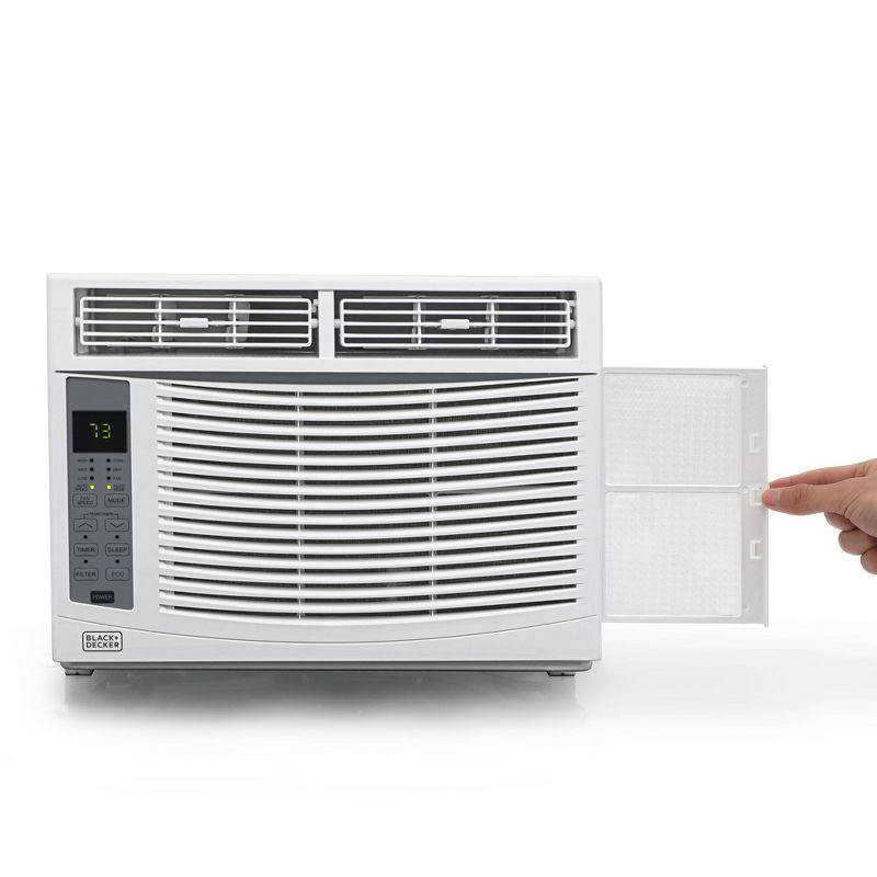 Sunpentown 14000-BTU Portable Air Conditioner White