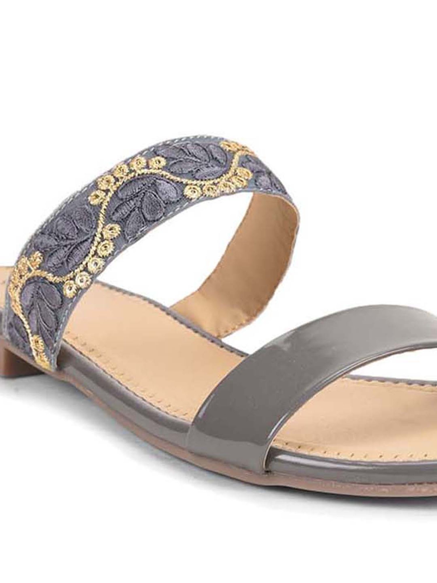 Salario Women's Grey Ethnic Sandals