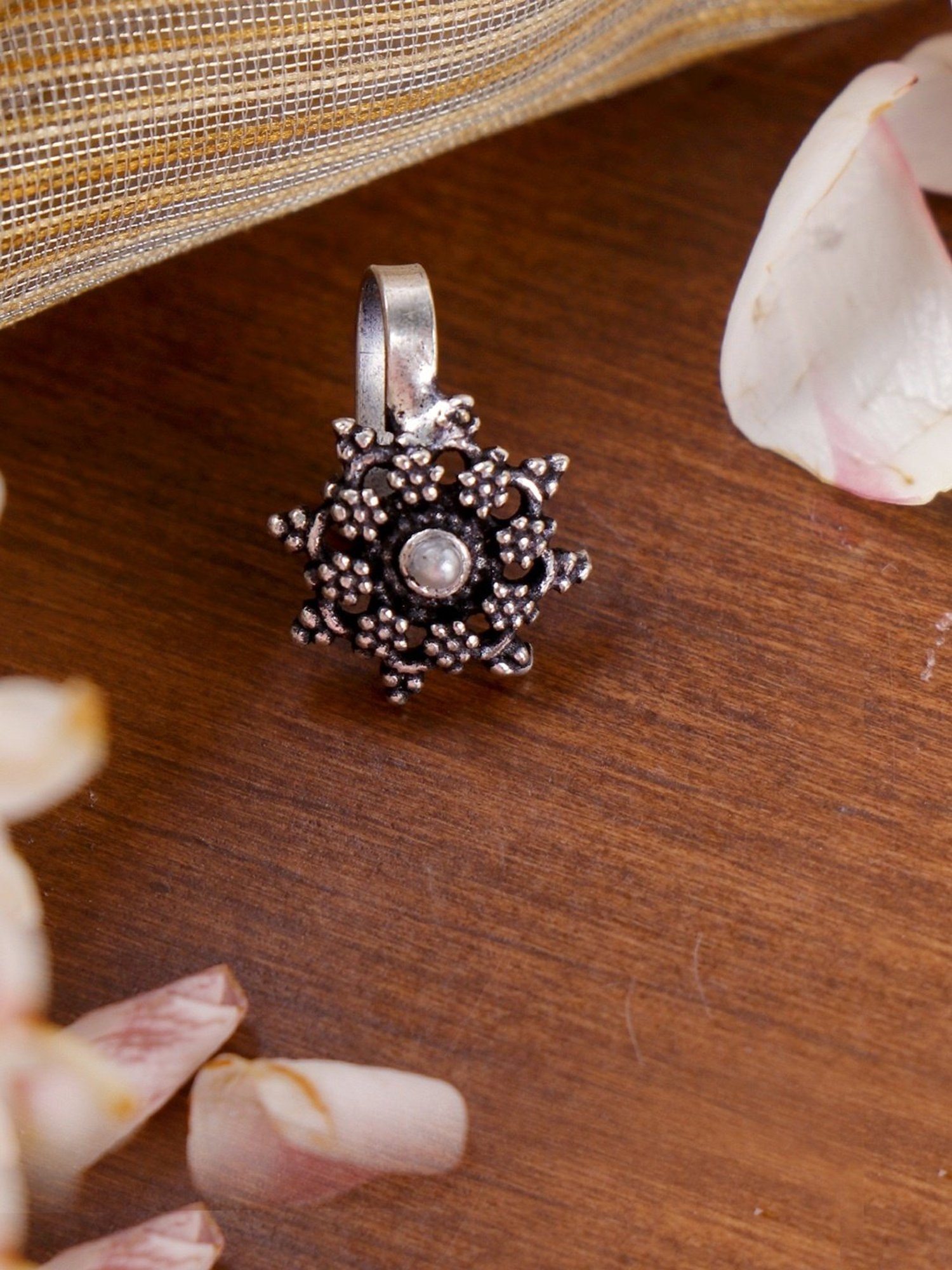 Teejh Aahna Silver Nose Ring