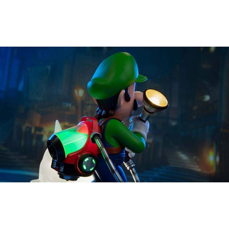First 4 Figures: Luigi's Mansion 3: Luigi and Polterpup 9" PVC Statue Collector's Edition