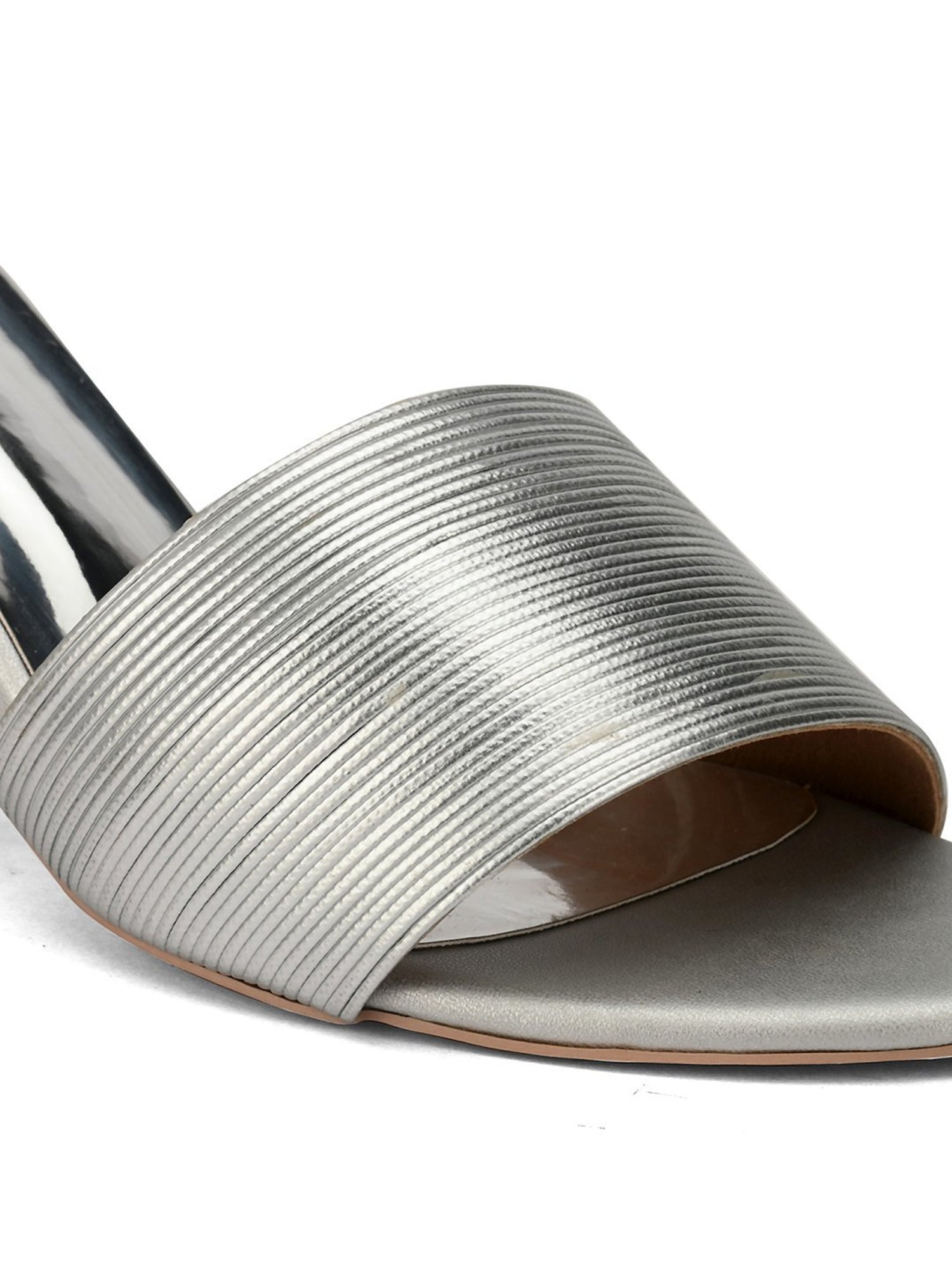 Hydes N Hues Women's Silver Casual Sandals