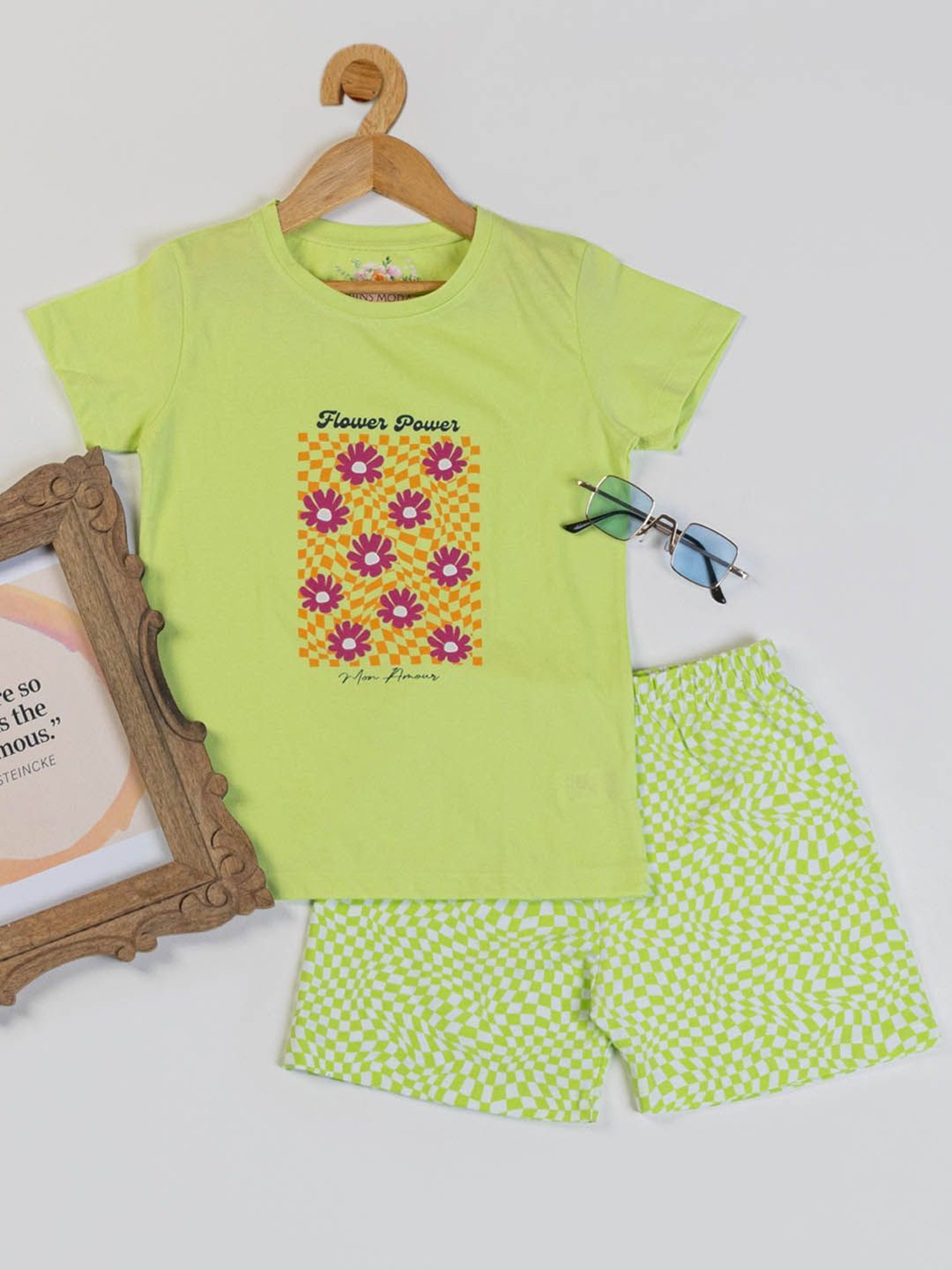 NINS MODA Girls Green Printed T-Shirt with Shorts