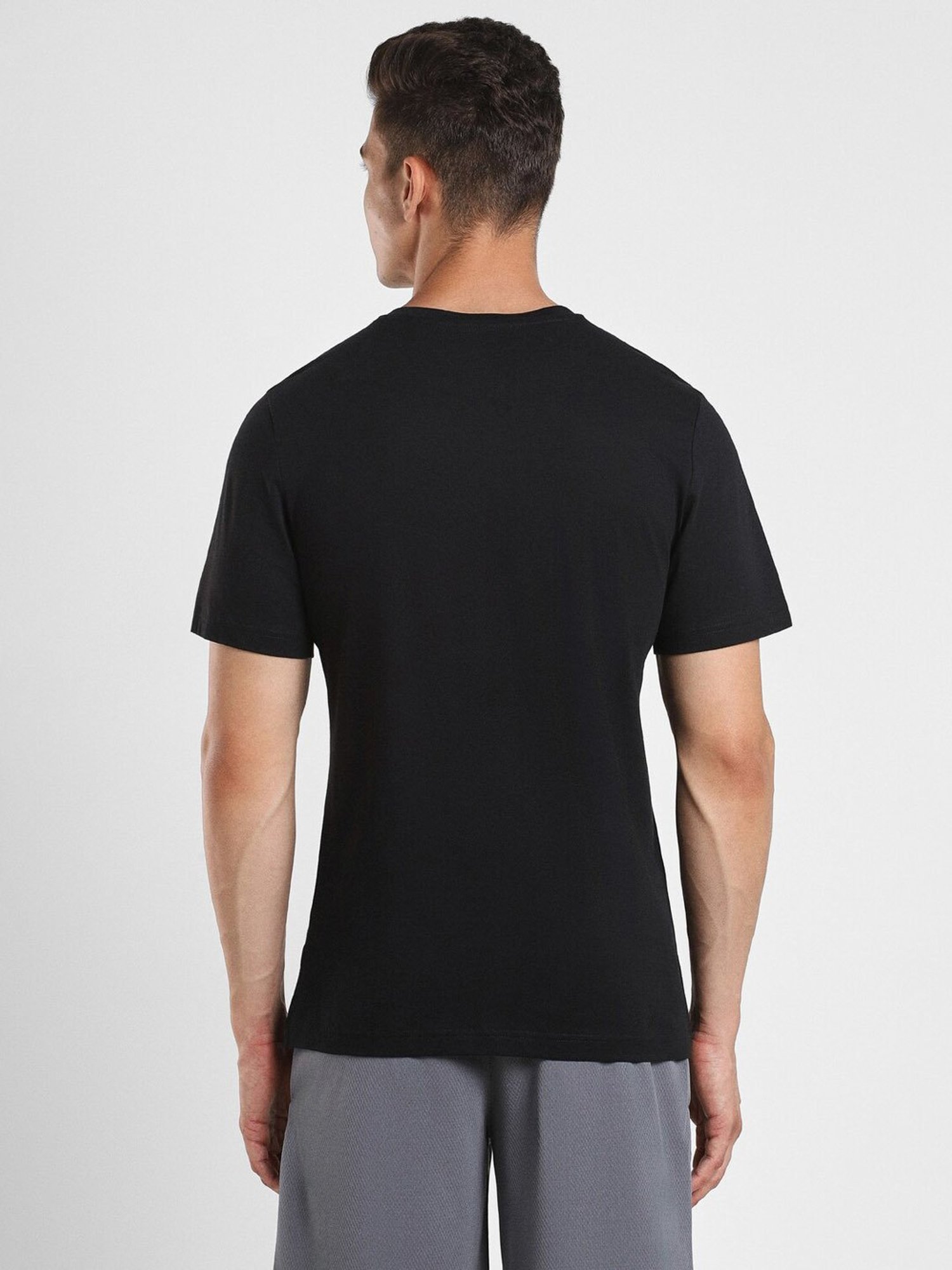 Reebok Black Cotton Regular Fit Printed Sports T-Shirt