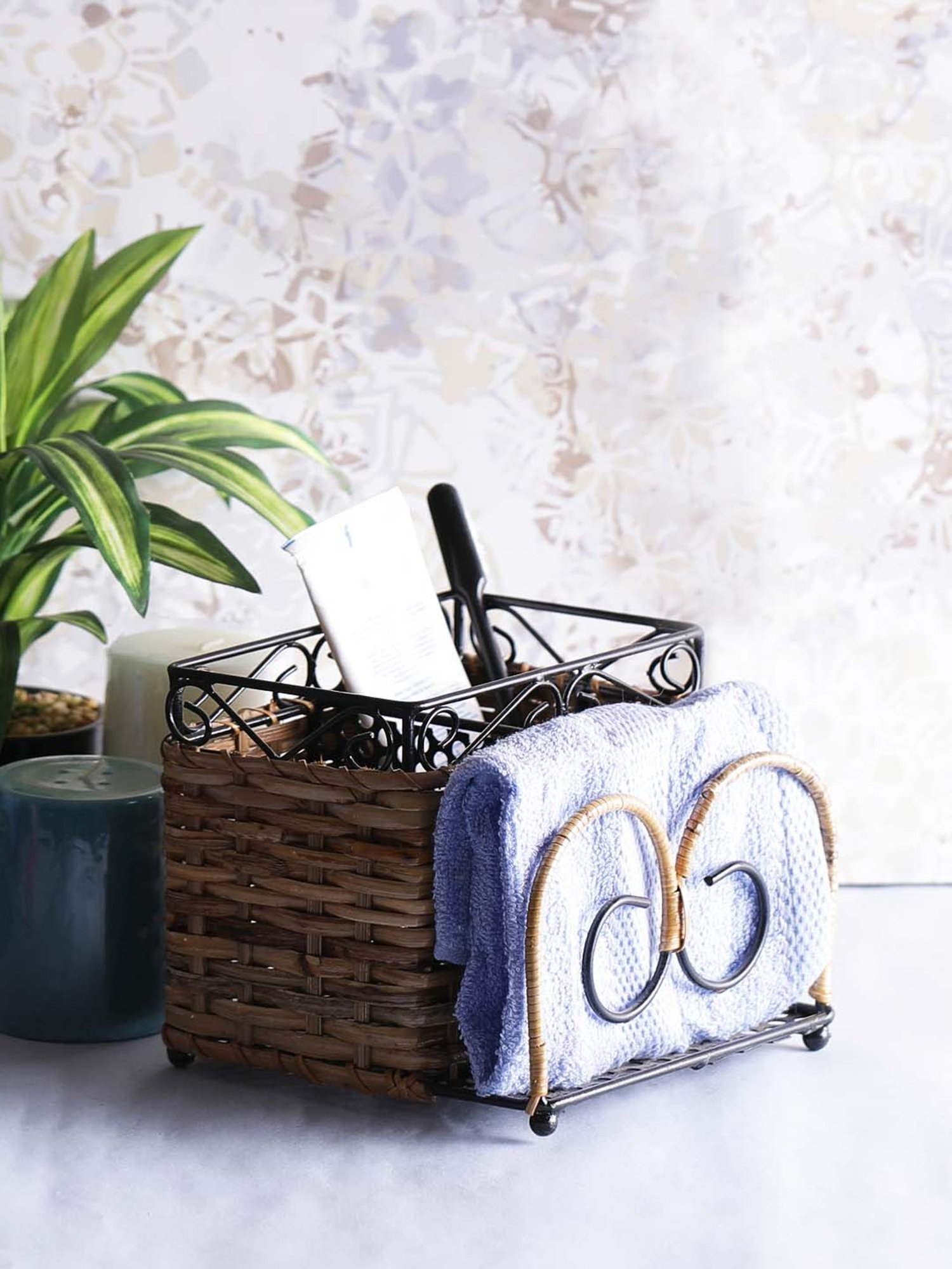 VarEesha Brown & Black Bamboo Multi-Purpose Basket - Set of 1