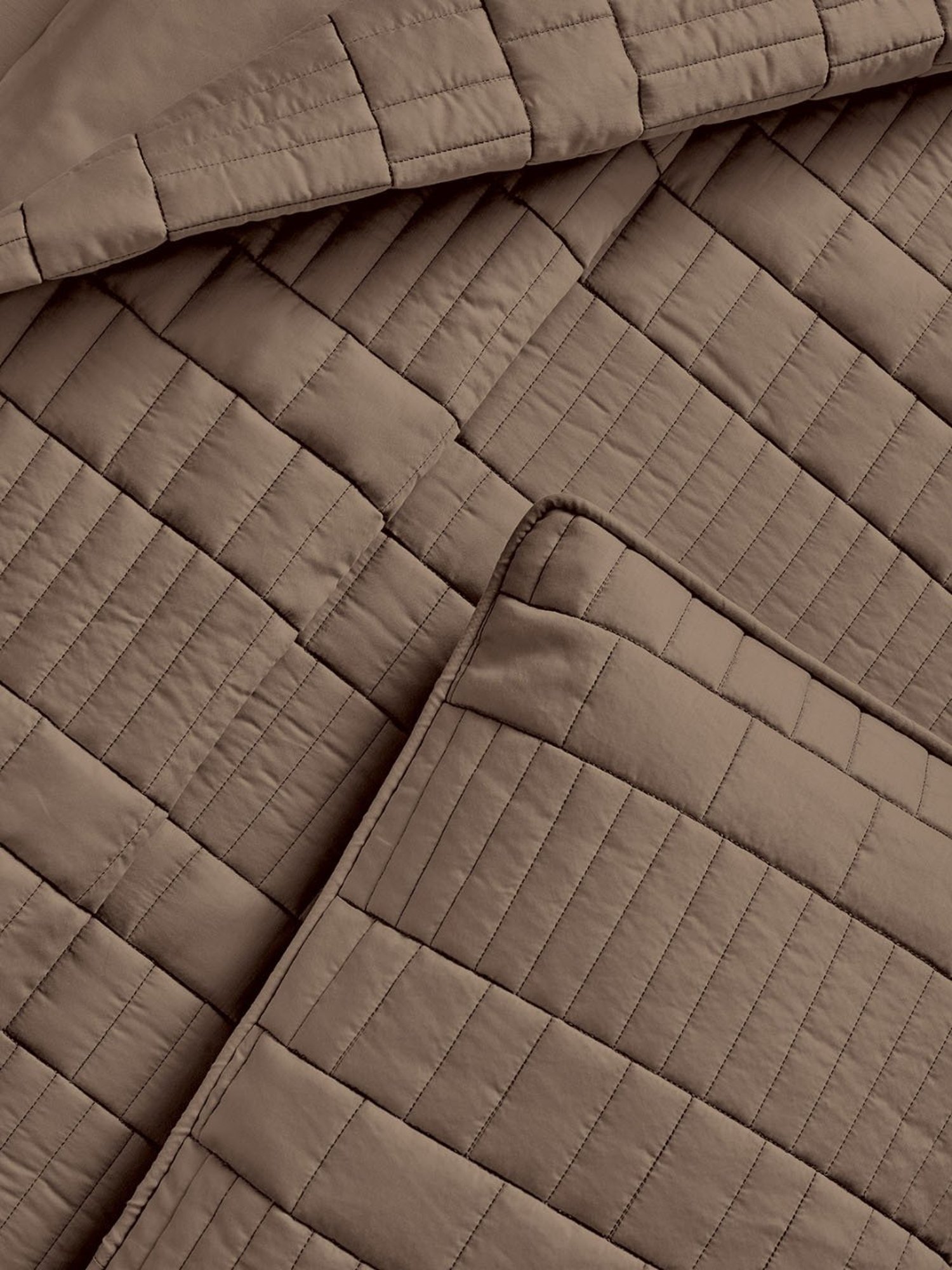 DDECOR Live beautiful Embroidery Baroque Metallic Grey 210 TC Cotton Comforters - Set of 3