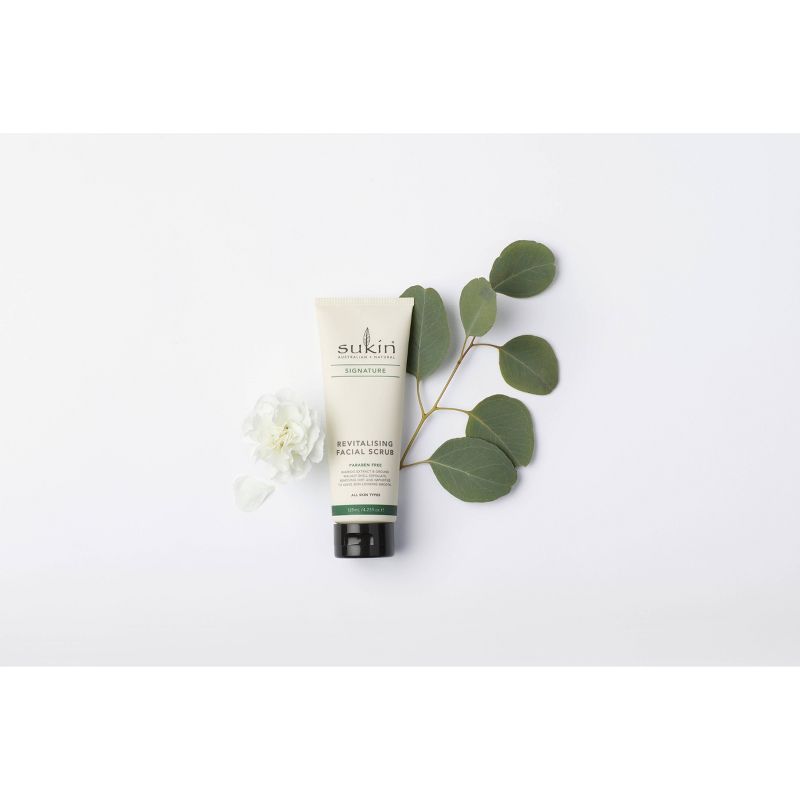 Sukin Signature Revitalising Facial Scrub - 4.23 fl oz