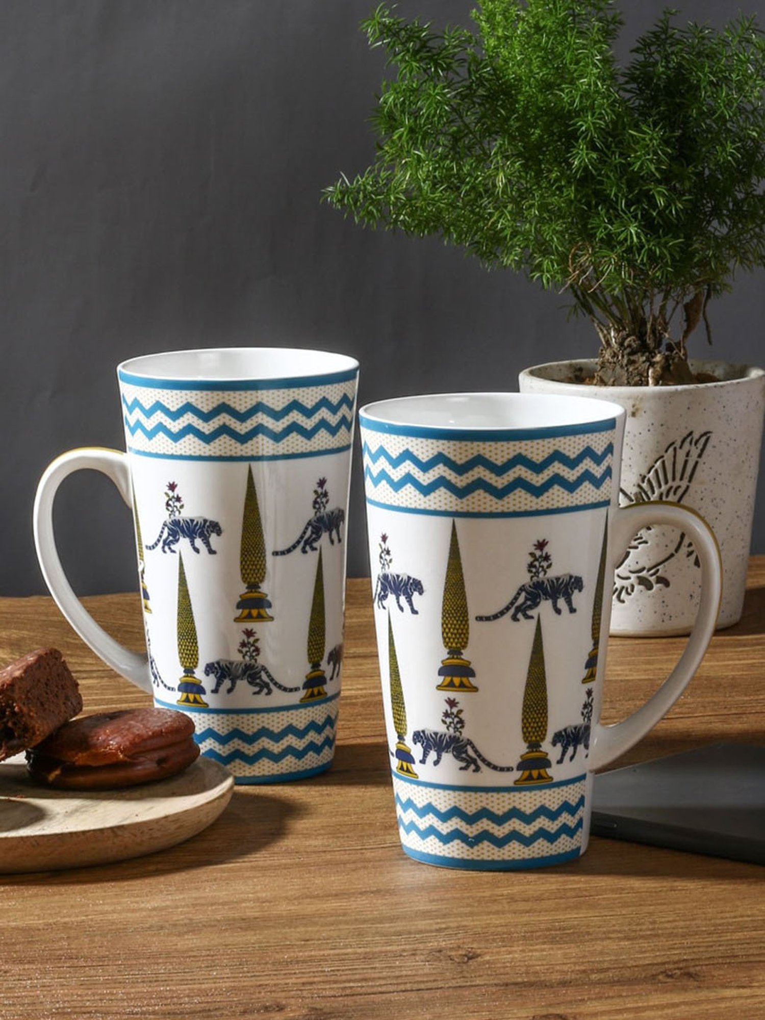 India Circus Set of 2 Big Tumblers - 530 ml each made of Fine Ceramic