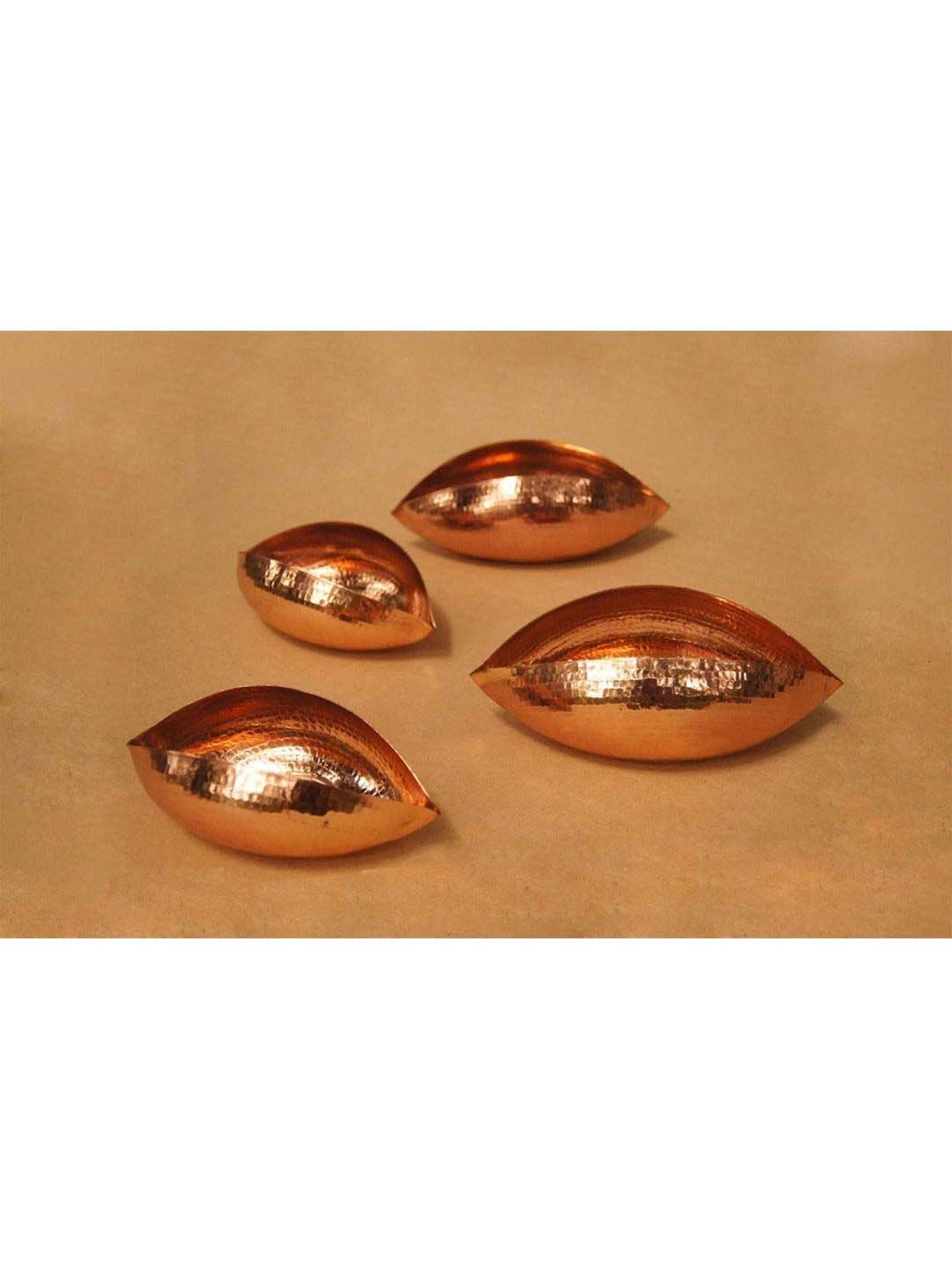 COPPRE Pod Copper Tea Light Holder (Large) - Set of 1