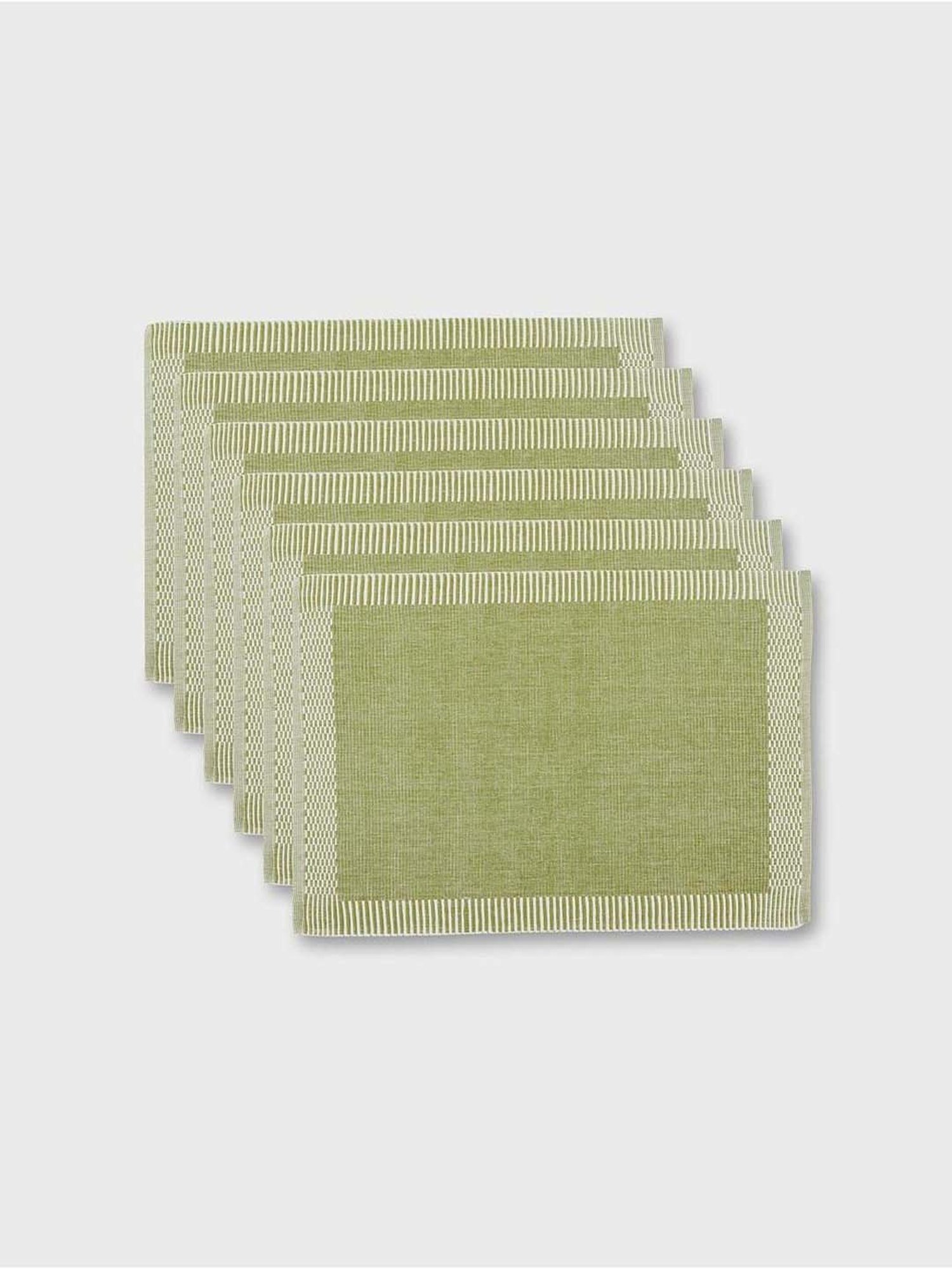 Table Runner with 4ct Placemats - Bullseye's Playground™