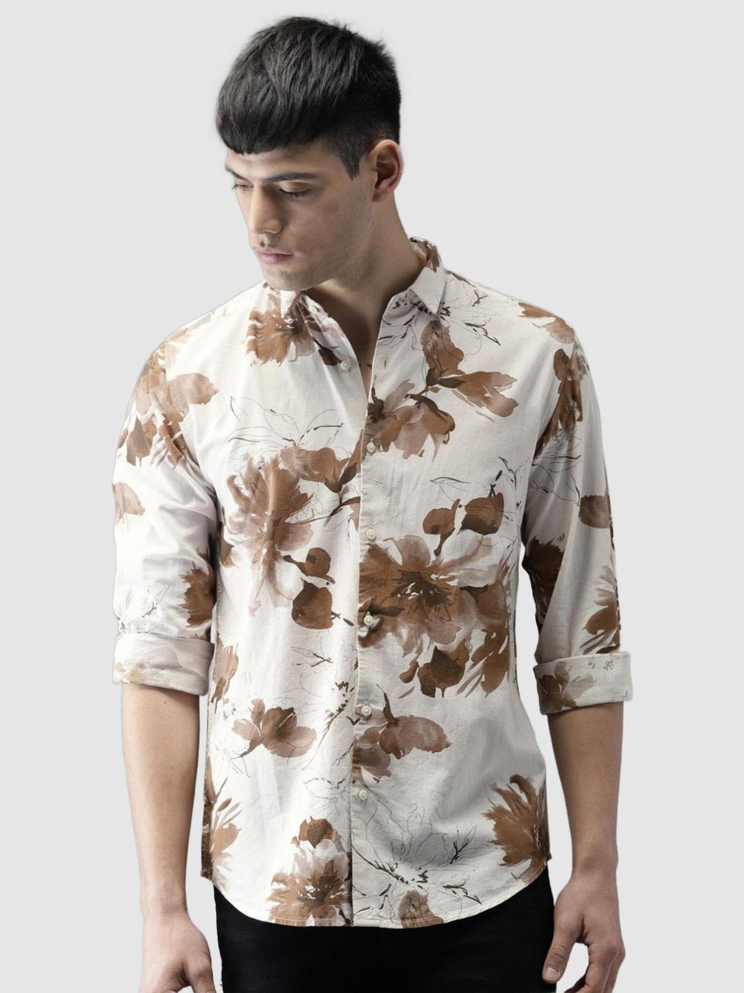 Bene Kleed Off-White Regular Fit Floral Print Shirt