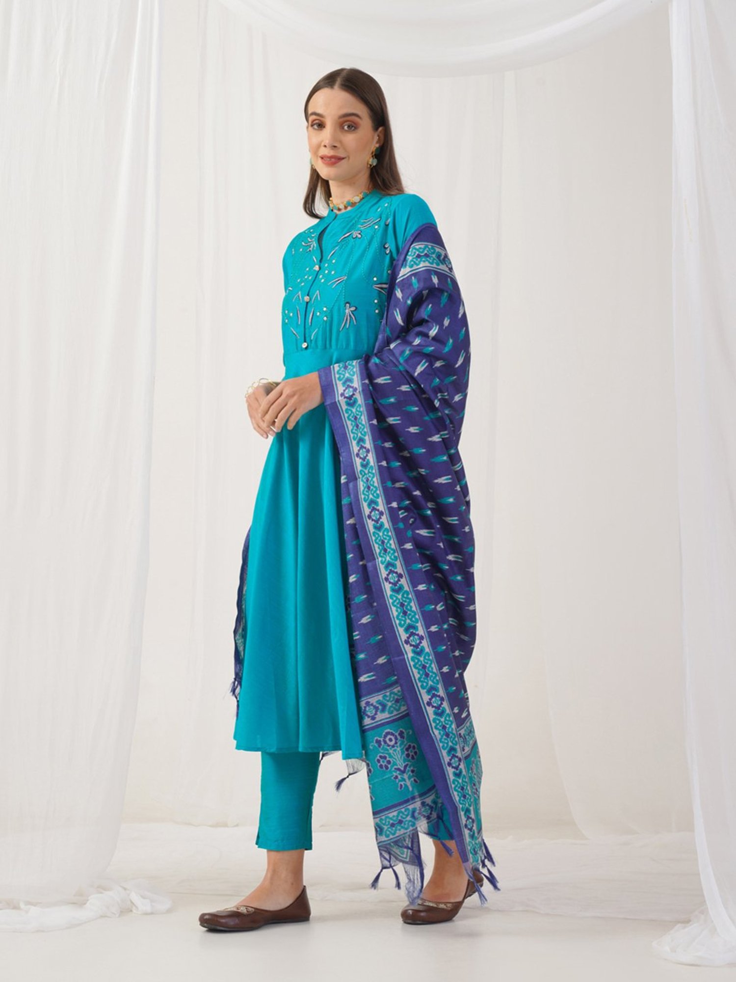 Jompers Blue Embroidered Kurta With Pant & Dupatta