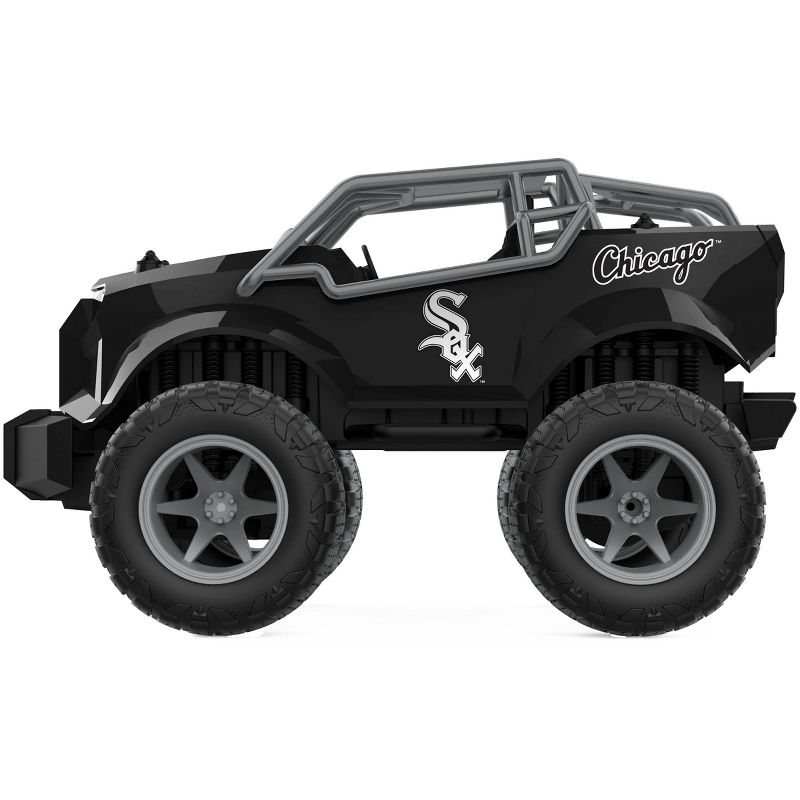 Fabrique NCAA Oregon Team Inflatable Helmet   4 ft., 4 ft Tall, Green