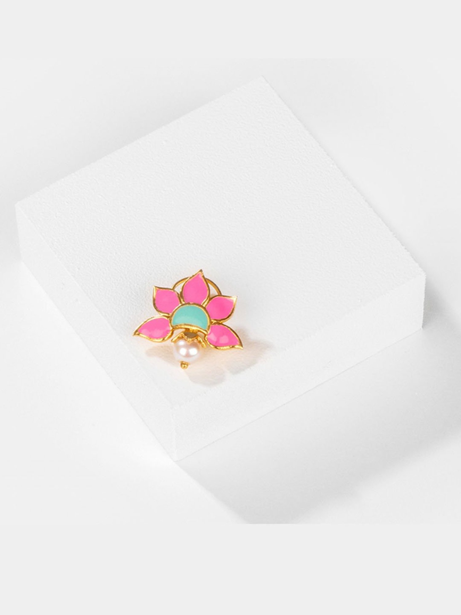 Zavya 92.5 Sterling Silver Floral Nosepin for Women