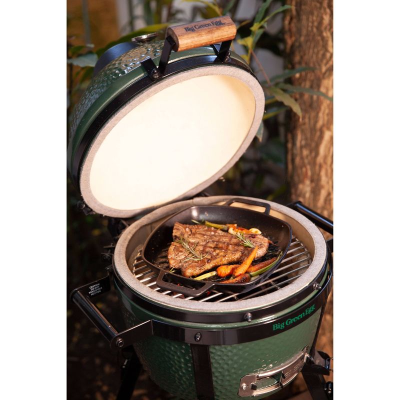 Victoria Seasoned 10" Grill Pan with Double Loop Handles