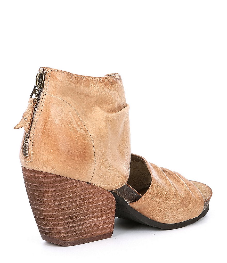 OTBT Patchouli Leather Sandals