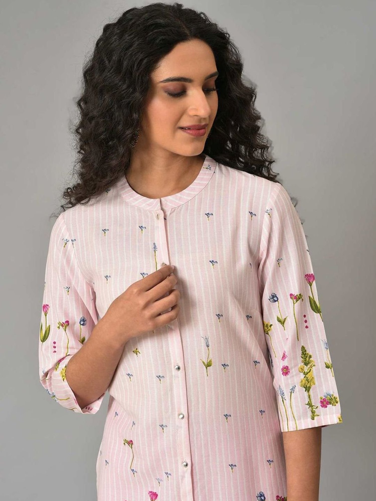 W Pink Floral Print Straight Kurta
