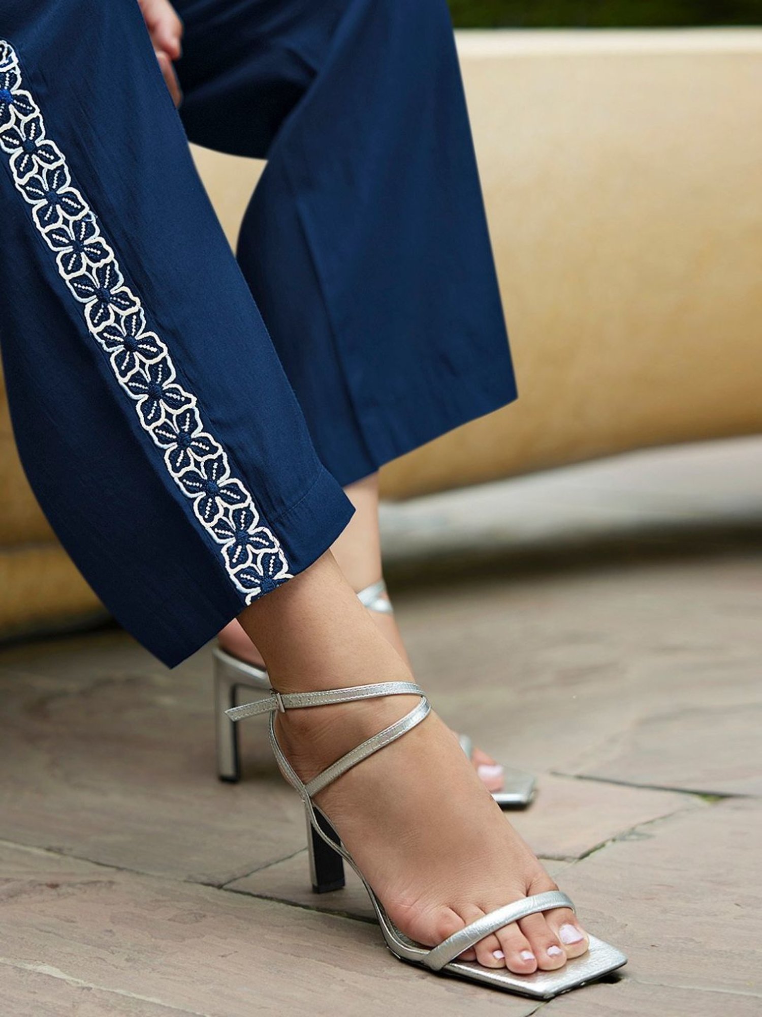 Kaftanize Kiaa Deep Blue Embroidered Shirt with Pant