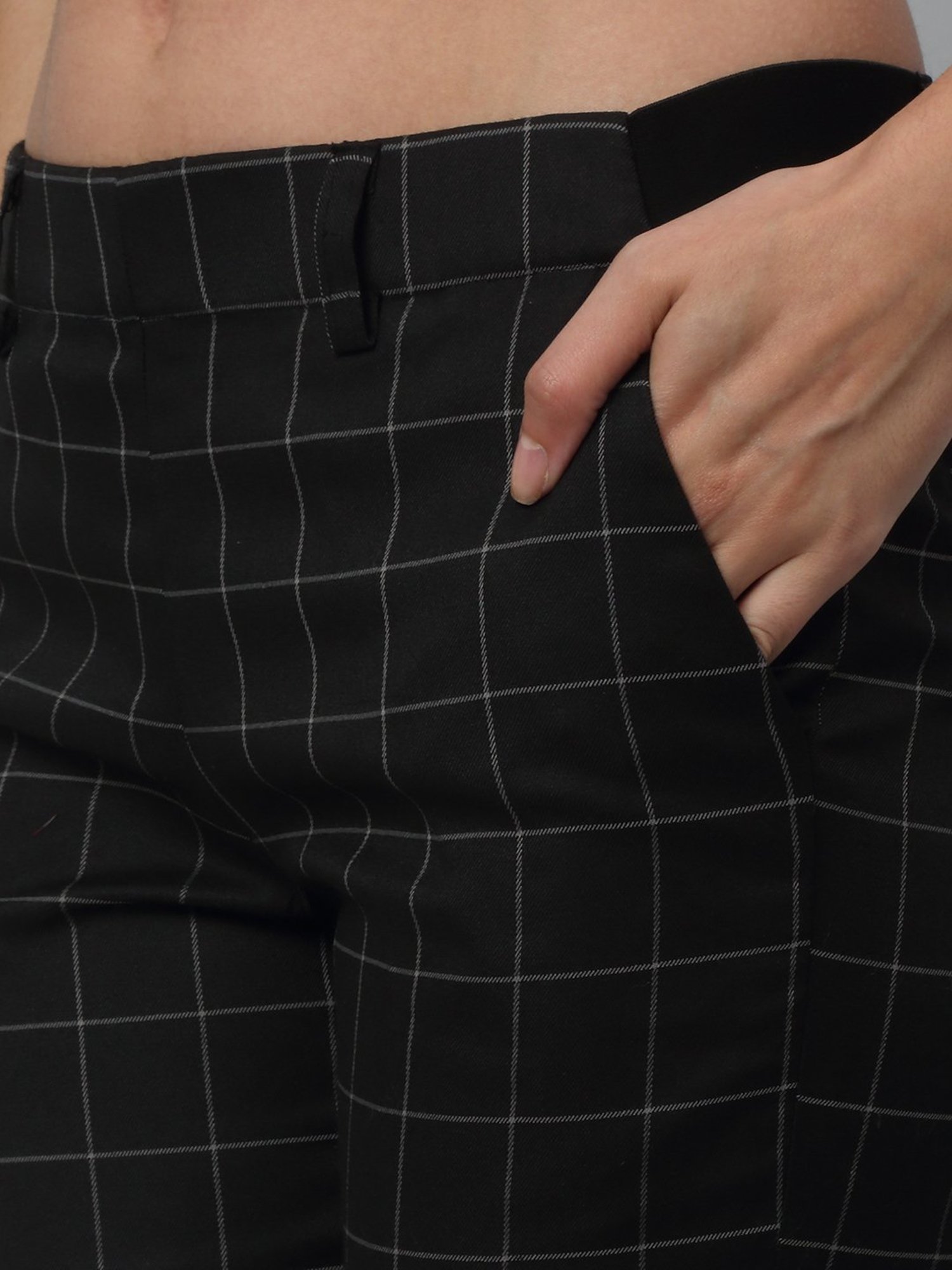 Crozo By Cantabil Black & White Cotton Lycra Checks Regular Fit Mid Rise Trousers