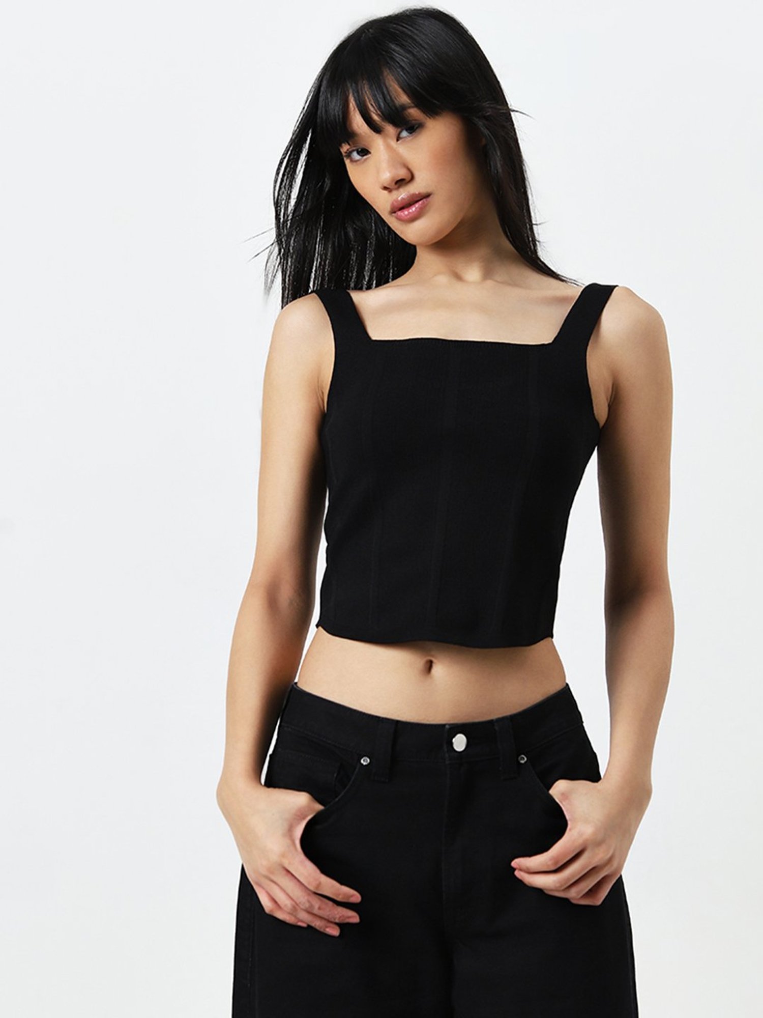 Nuon by Westside Black Panel Detailed Crop Top