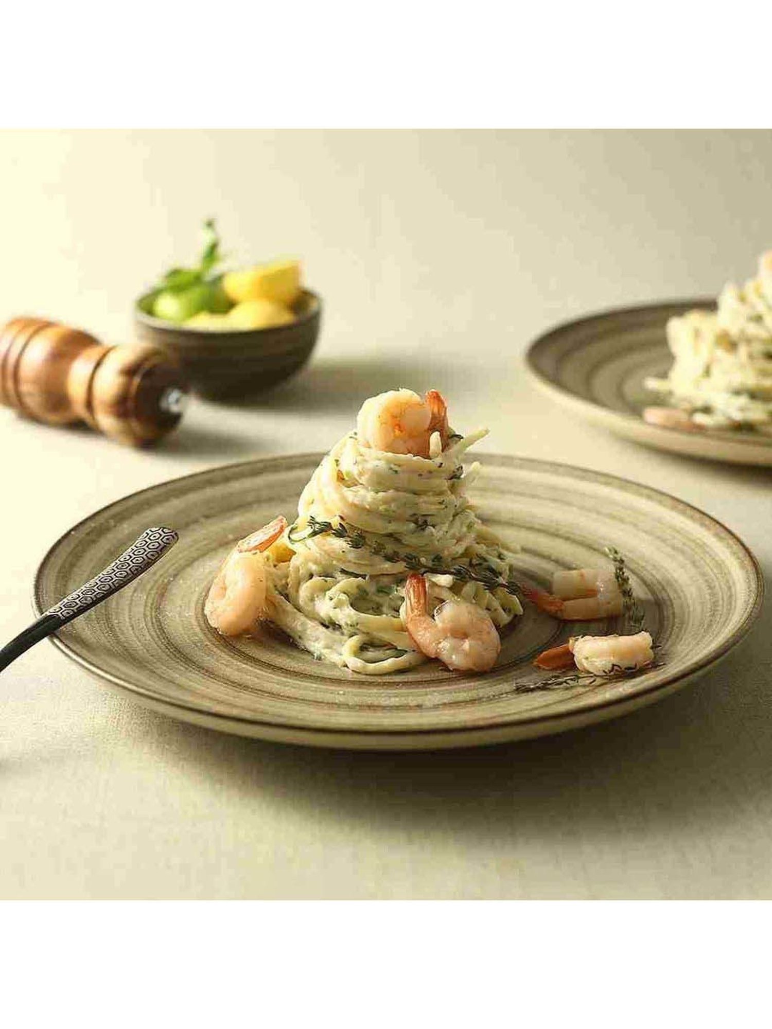 Nestasia Premium Quality Mandala Yellow Spiral Printed Square Shaped Ceramic Plate With Handle