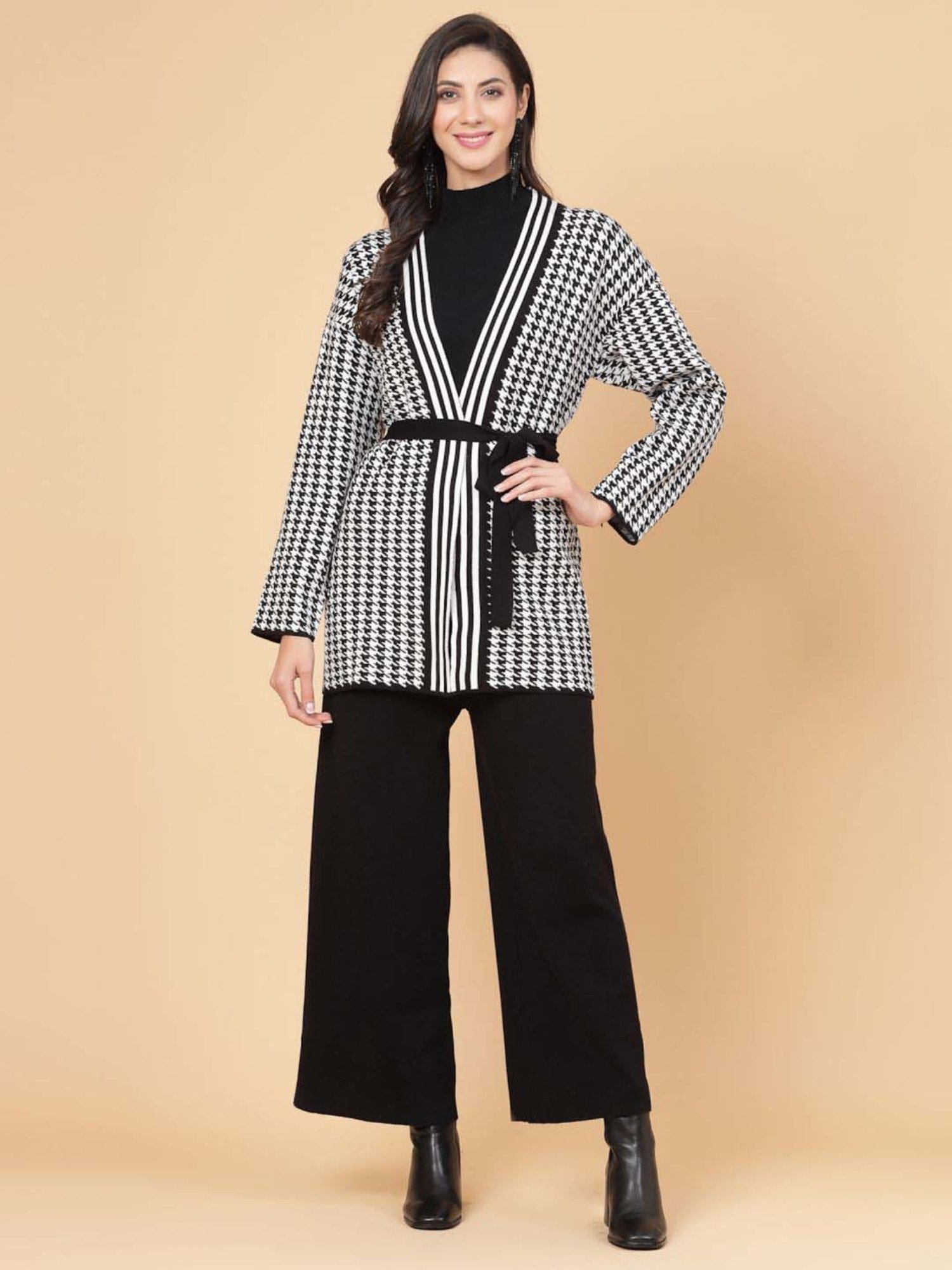 Mafadeny Black Printed Top Pants Set With Shrug