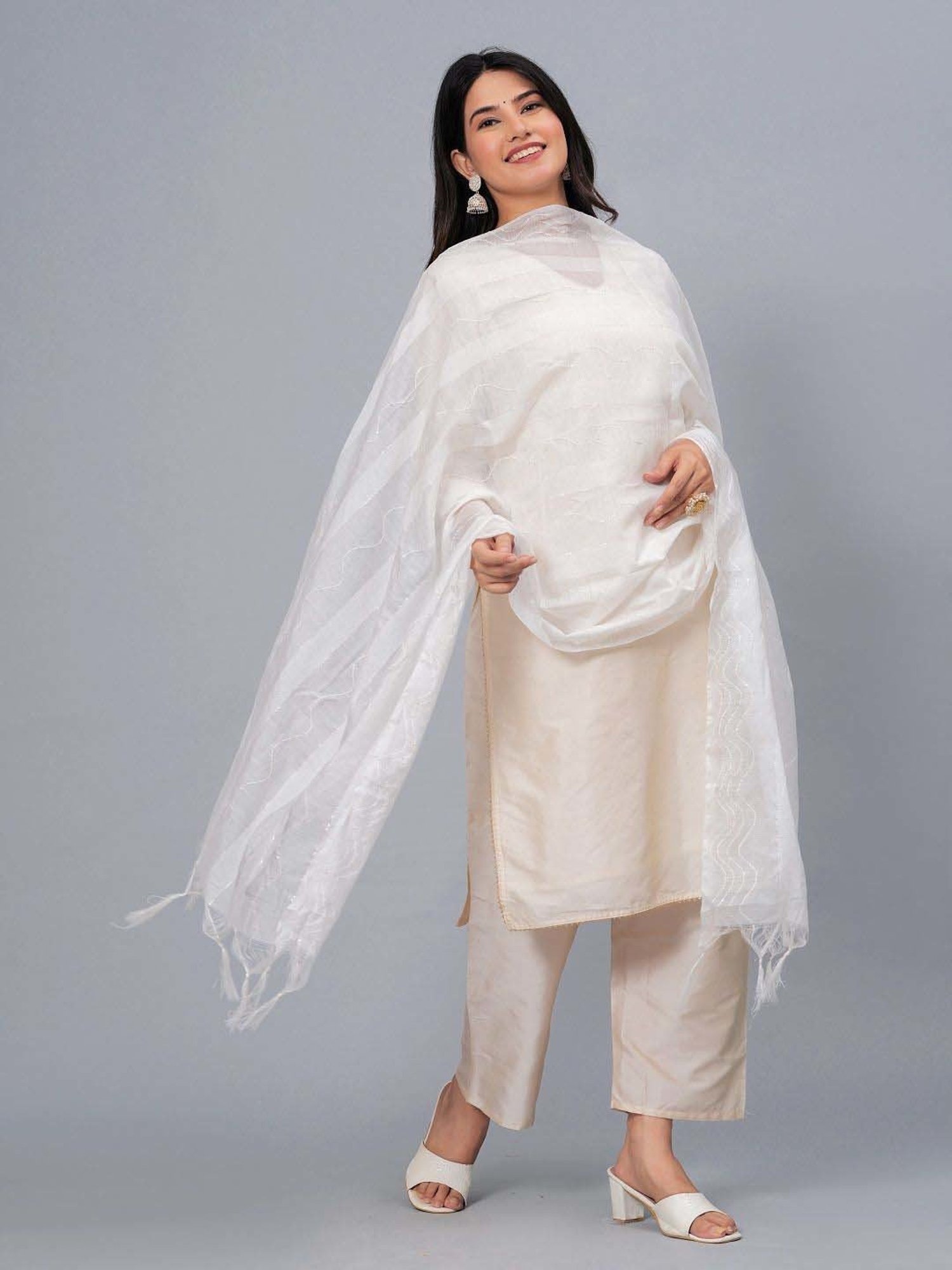 Stylum White Embroidered Dupatta