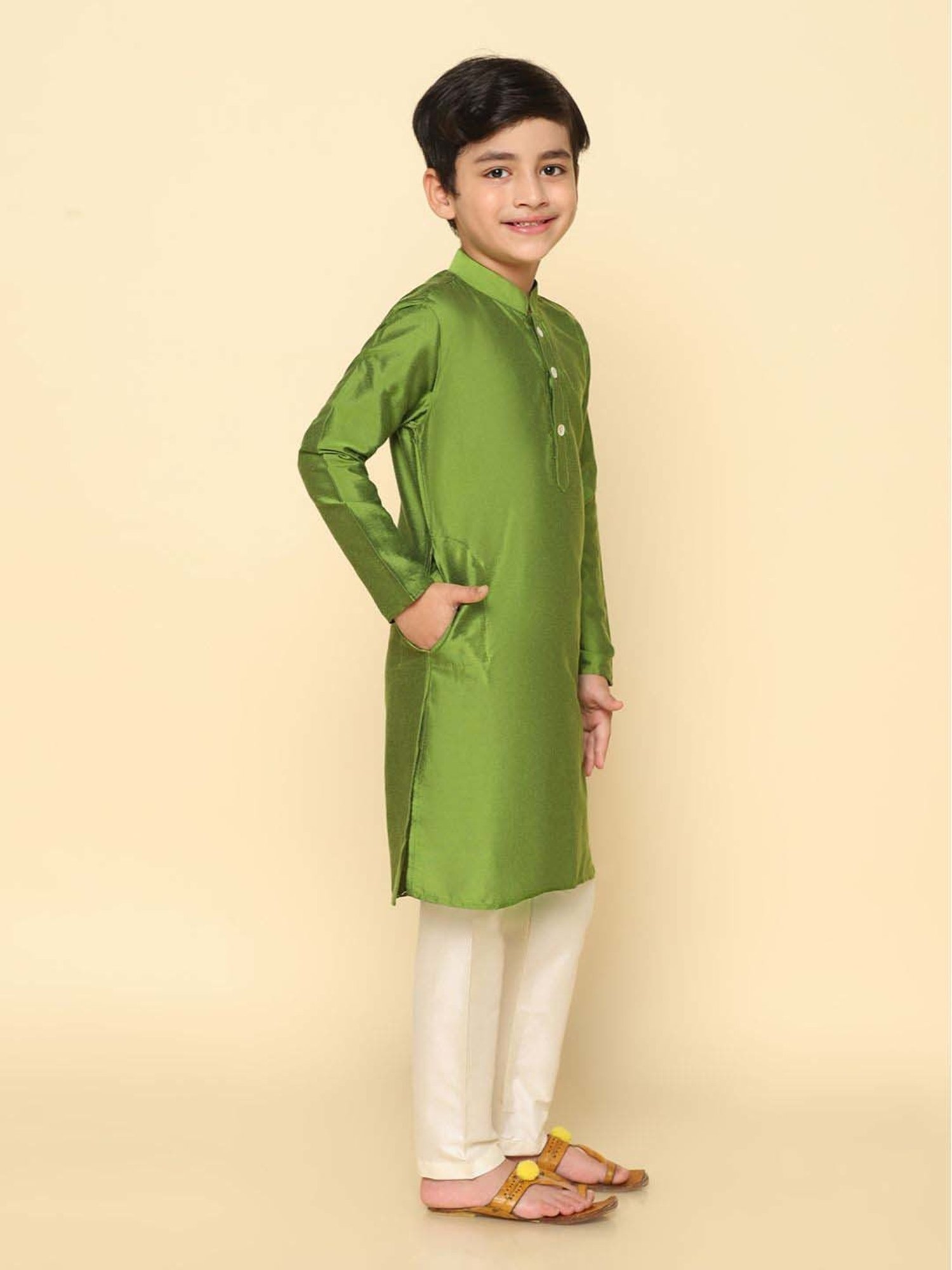KISAH Kids Green & White Regular Fit Full Sleeves Kurta Set