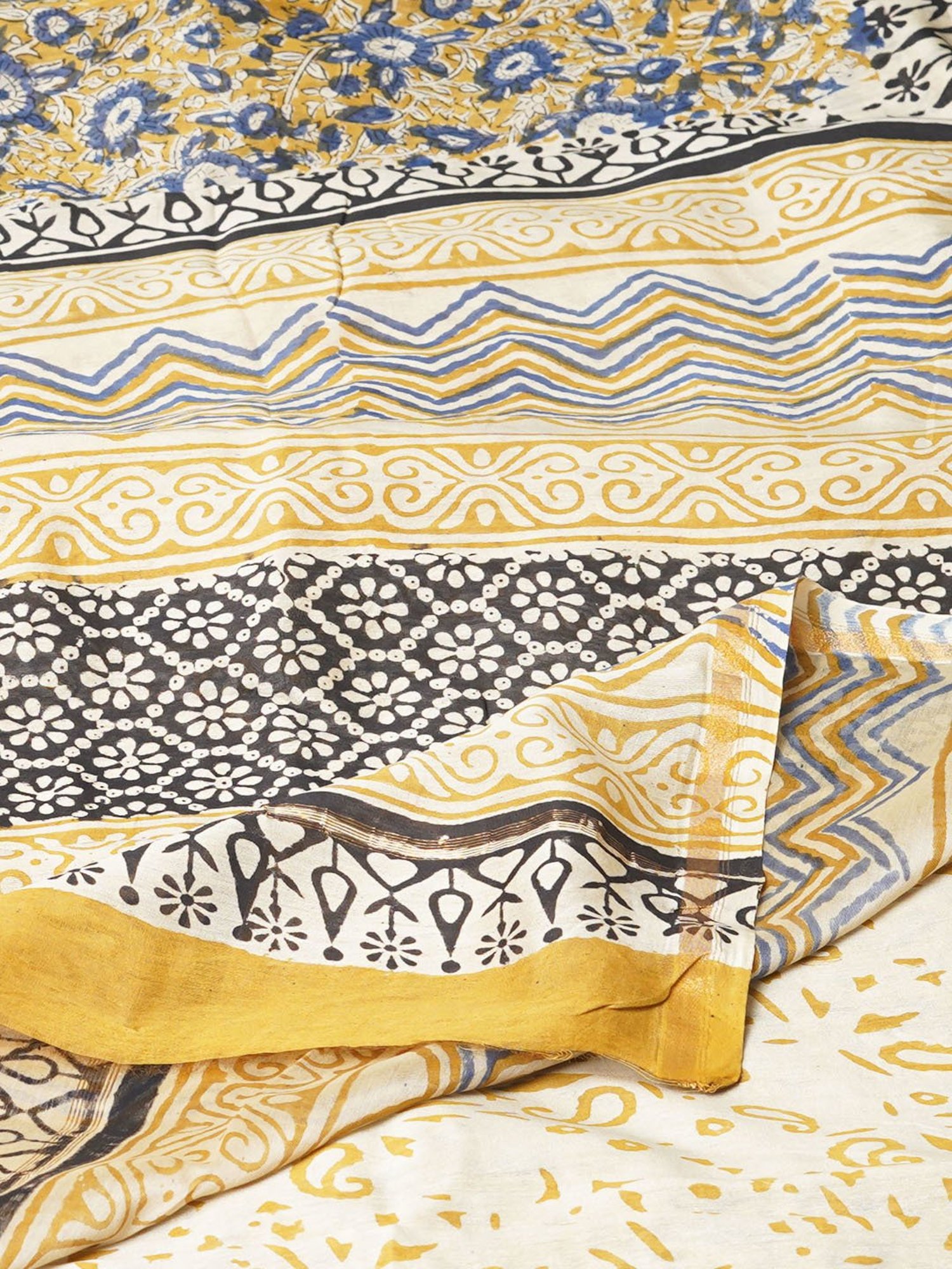 Unnati Silks Yellow Printed Saree With Unstitched Blouse