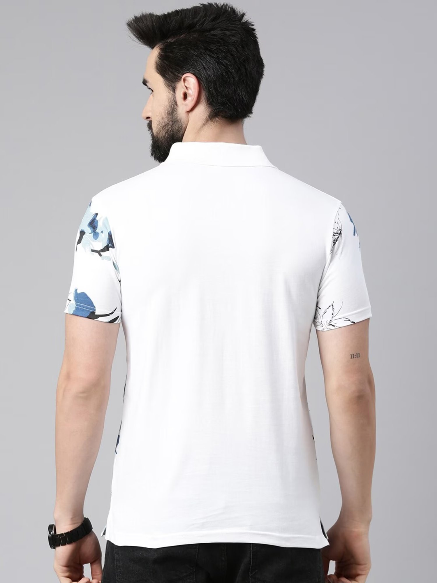 Kryptic White & Blue Regular Fit Printed Cotton Polo T-Shirt