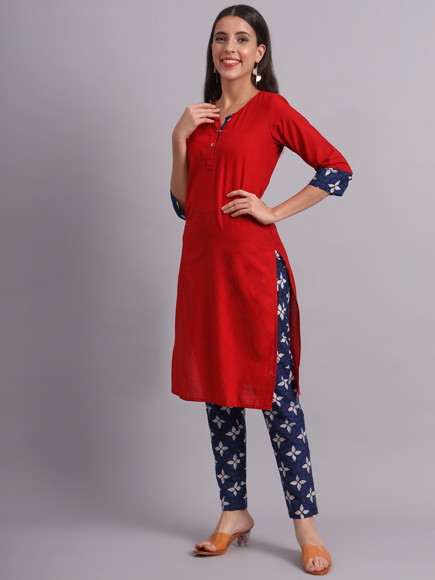 DECKEDUP Red Regular Fit Kurta With Pants