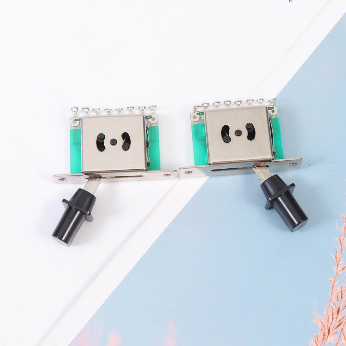 2PCS Guitar 3-Gear Pickup Switch Replacement Switch Button for Type Guitar (Silver)