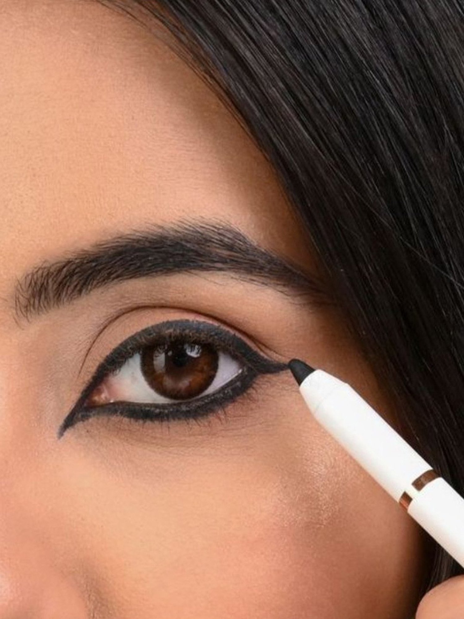 Iris Cosmetics Back To Black Waterproof Kohl Pencil - 5 gm