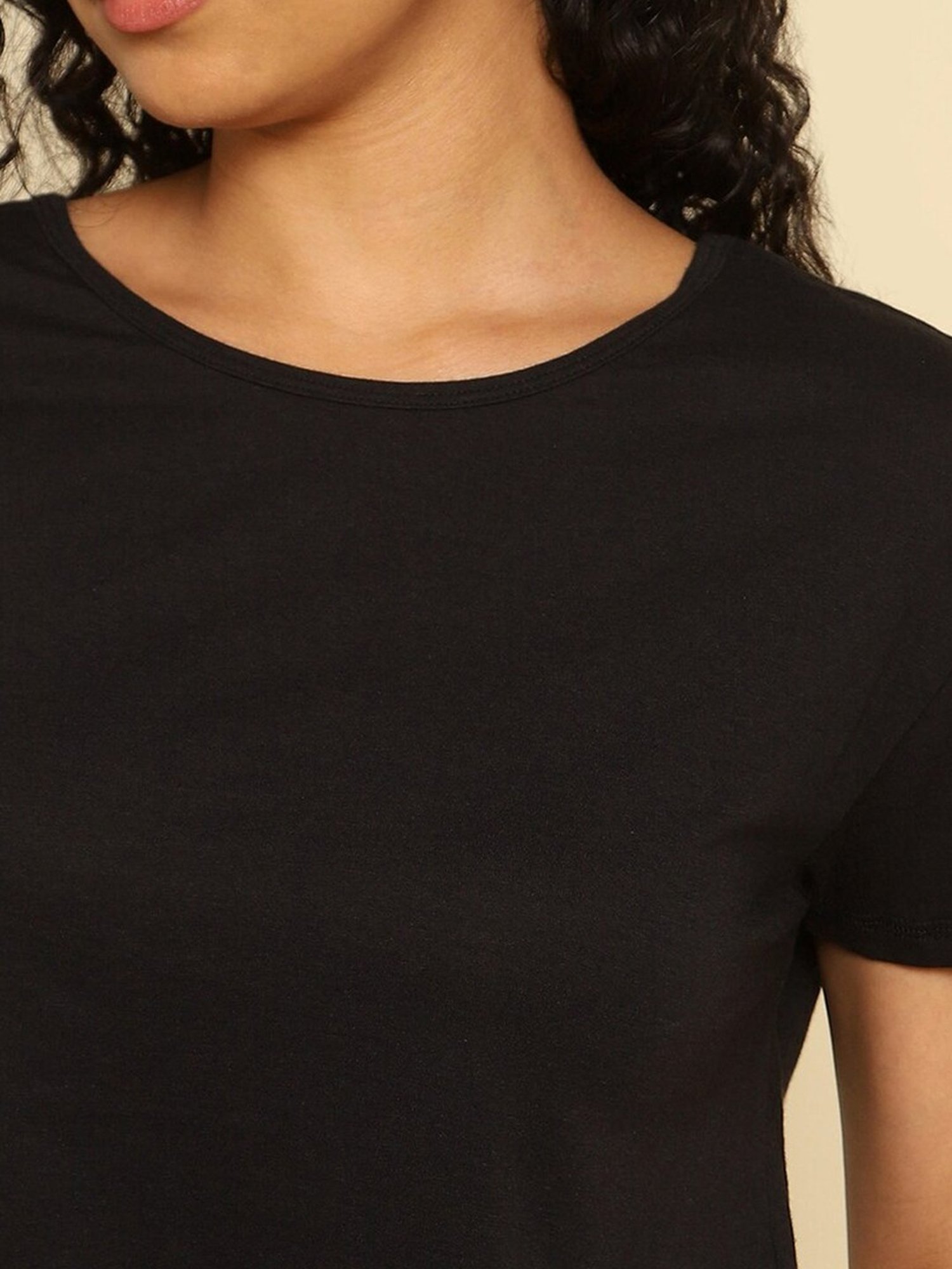 Forever 21 Black Regular Fit Crop Top
