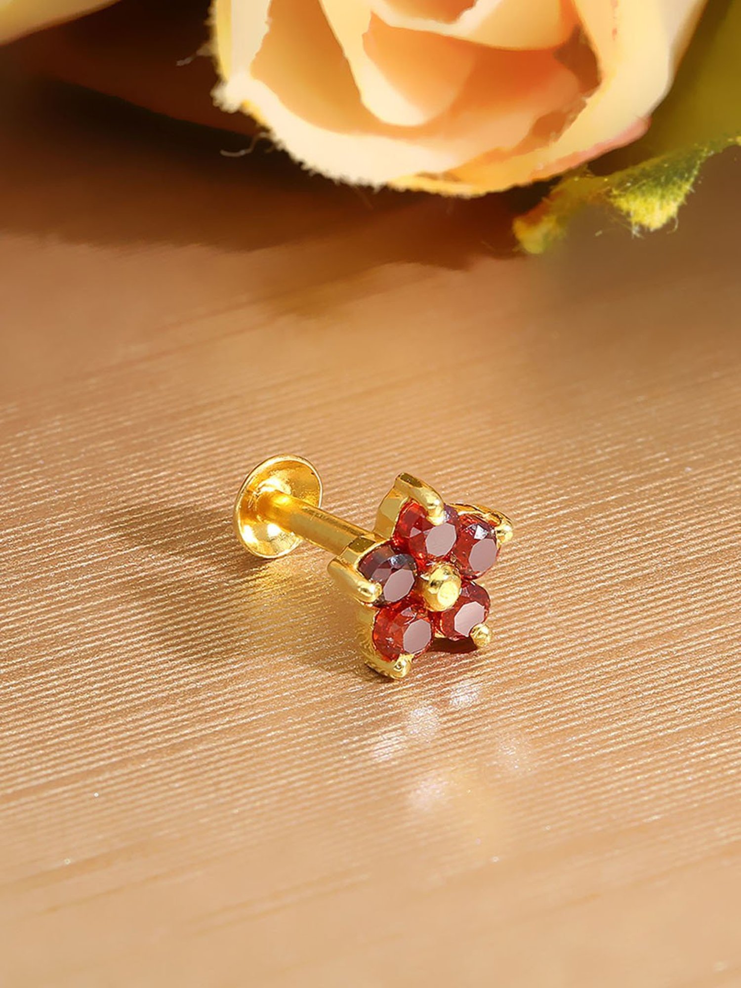 Malabar Gold and Diamonds 22k Gold Nosepin for Women