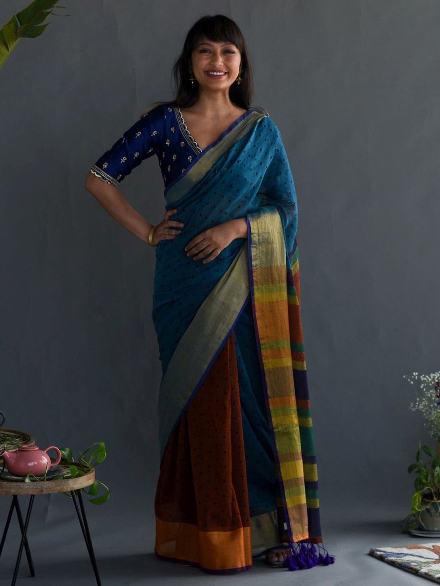 Suta Blue Cotton Printed Saree Without Blouse