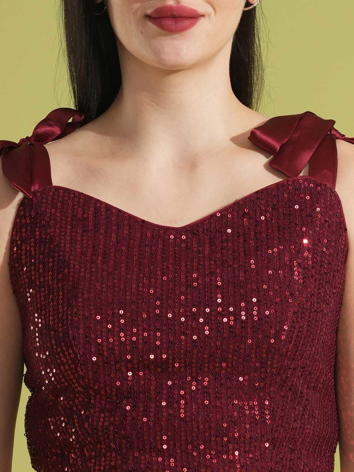 Globus Maroon&iquest;Embellished Crop Top With Skirt