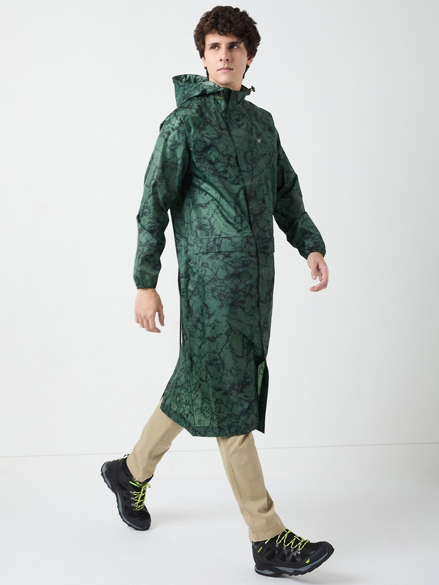 Wildcraft Green Regular Fit Printed Rainwear Jacket