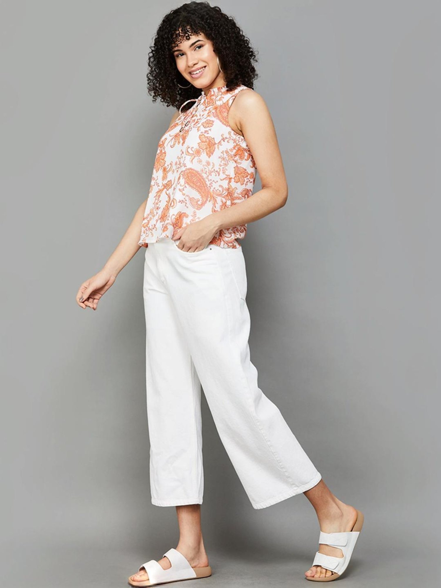 Fame Forever by Lifestyle White Floral Print Top