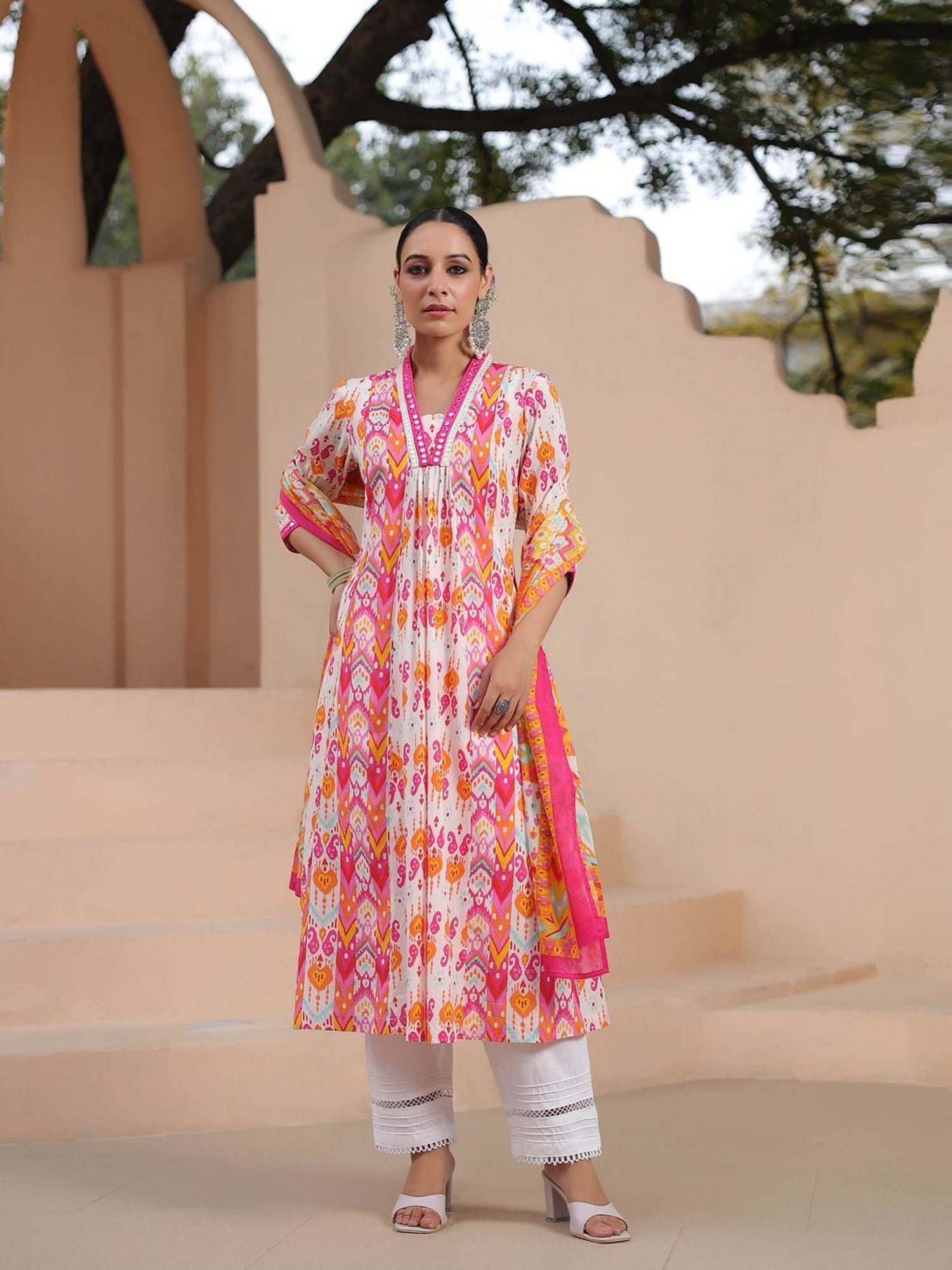 Rain and Rainbow Pink & White Cotton Printed Kurta & Pant Set With Dupatta