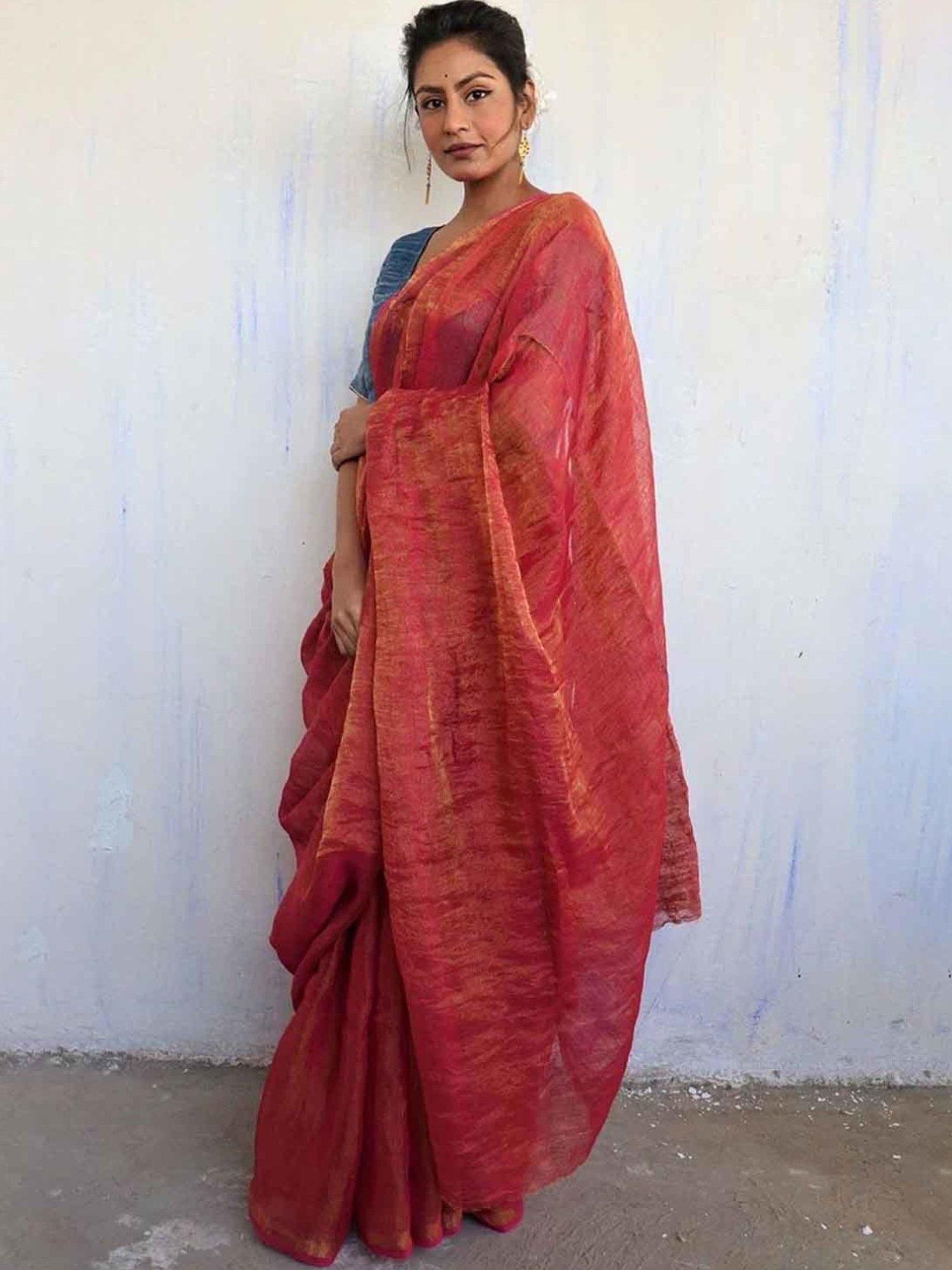 Chidiyaa Rani Pink Handwoven Linen Zari Saree