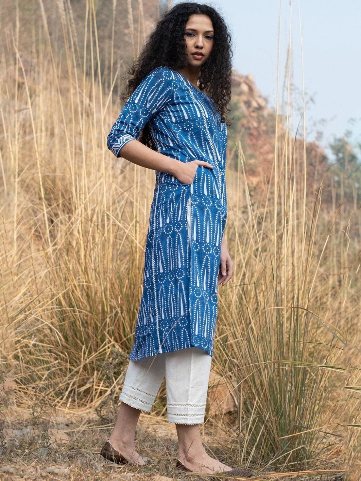 Akiso Neela Indigo Block Printed Summer Kurta With Lace Detail