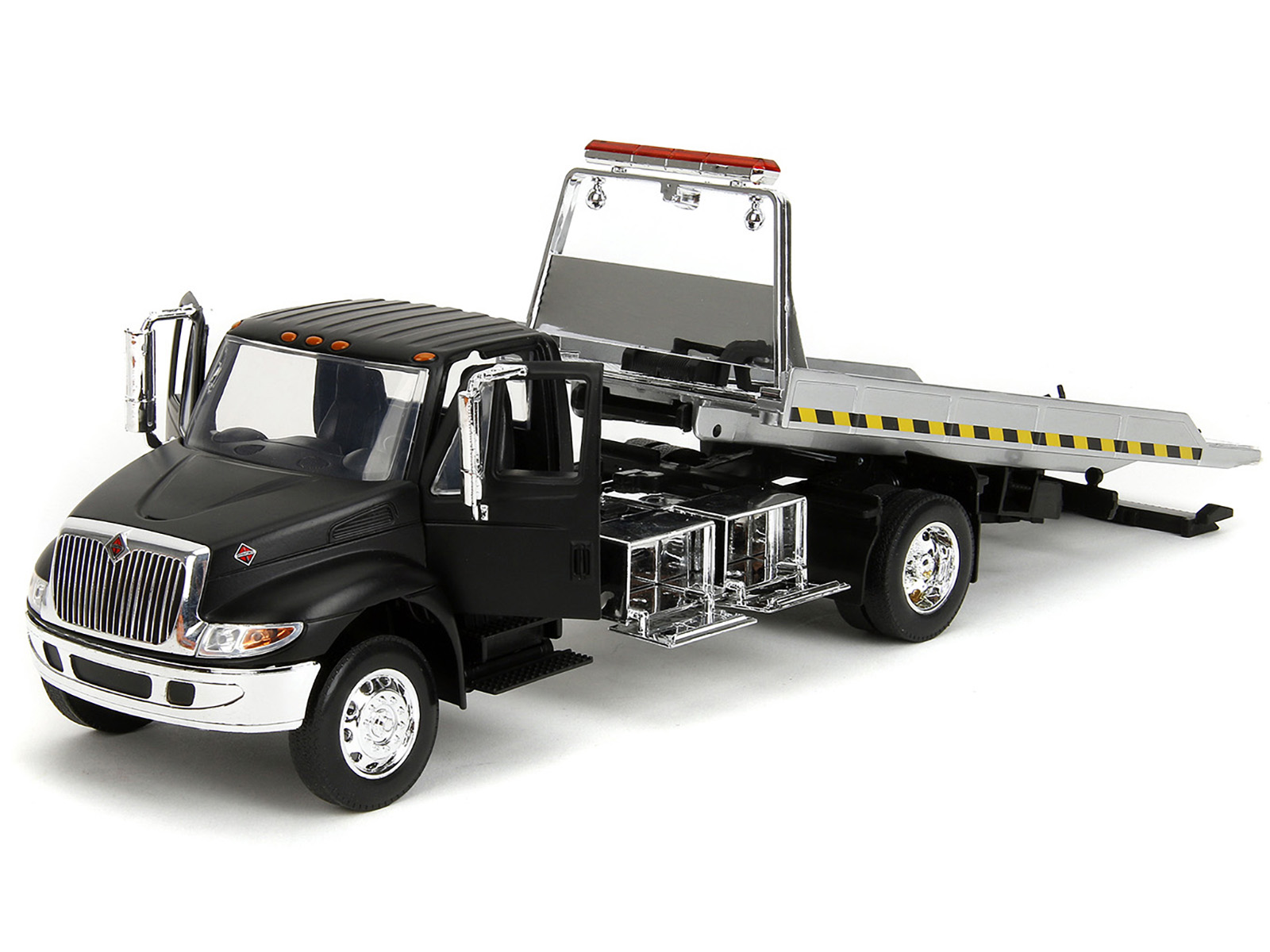 International DuraStar Flatbed Truck White "Elite Transport" Series 1/64 Diecast Model by Maisto
