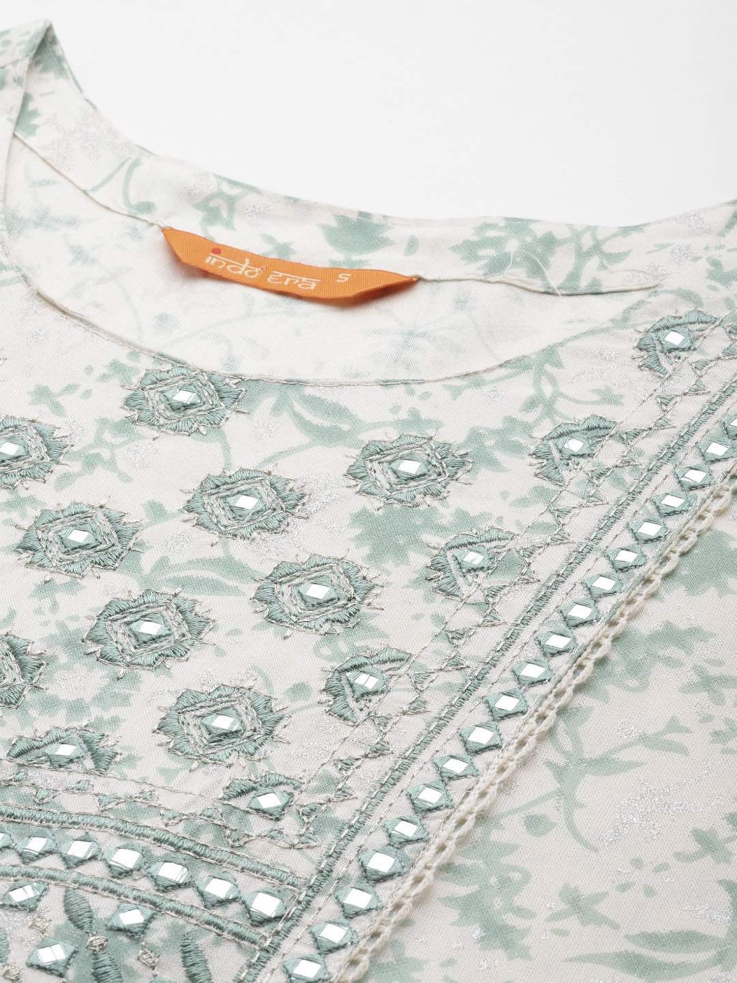 Indo Era Off-White & Green Embroidered Straight Kurta