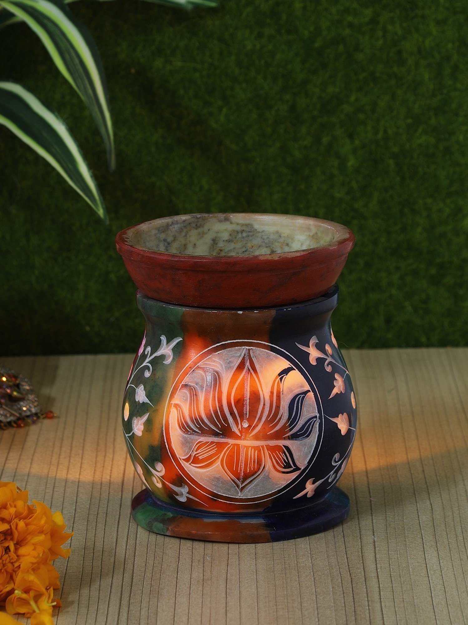 Aapno Rajasthan Multicolor Oil Diffuser